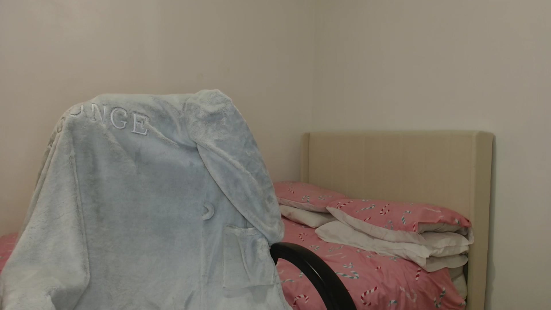 Gallery image thumbnail from ElleBloom's myfreecams stream on, 11/20/2025, 16:11 image 8 of 20