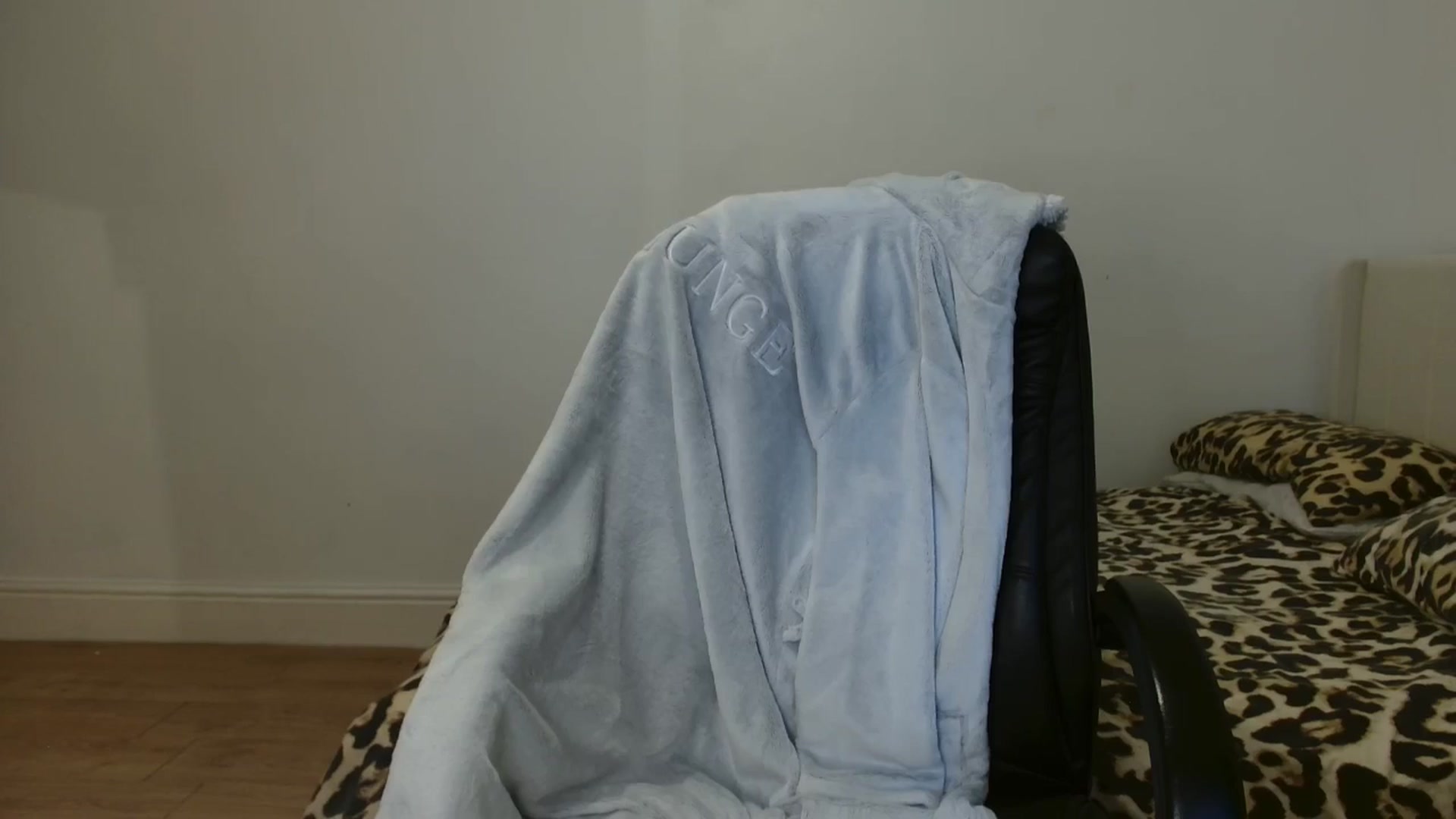 Gallery image thumbnail from ElleBloom's myfreecams stream on, 11/23/2025, 13:23 image 14 of 20