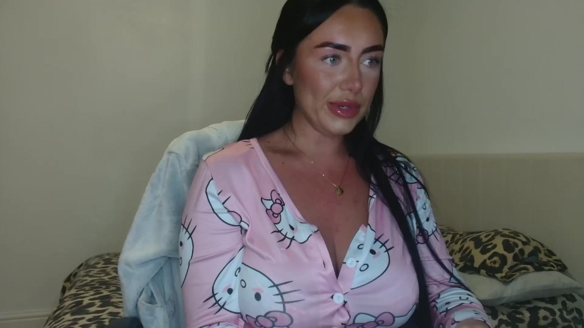 Gallery image thumbnail from ElleBloom's myfreecams stream on, 11/26/2025, 17:33 image 17 of 20