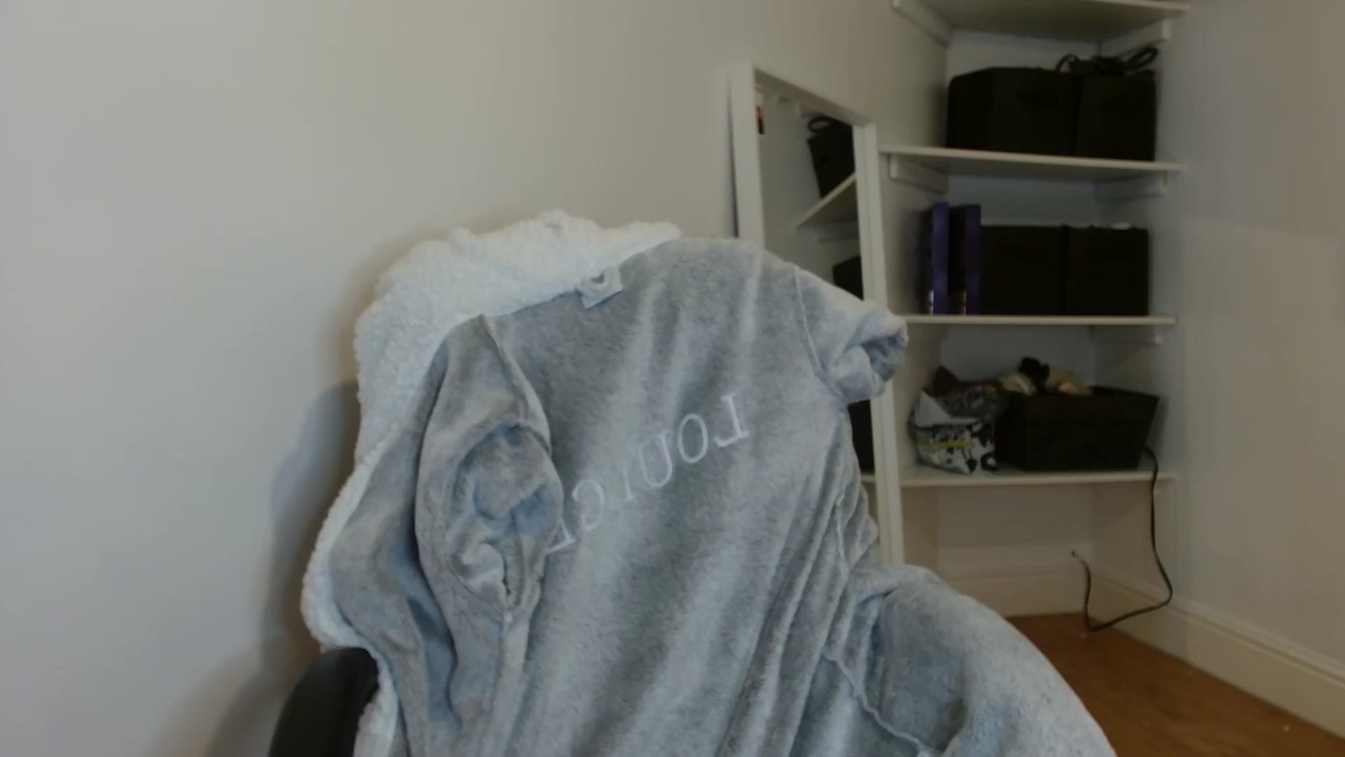 Gallery image thumbnail from ElleBloom's myfreecams stream on, 12/09/2025, 15:08 image 13 of 20