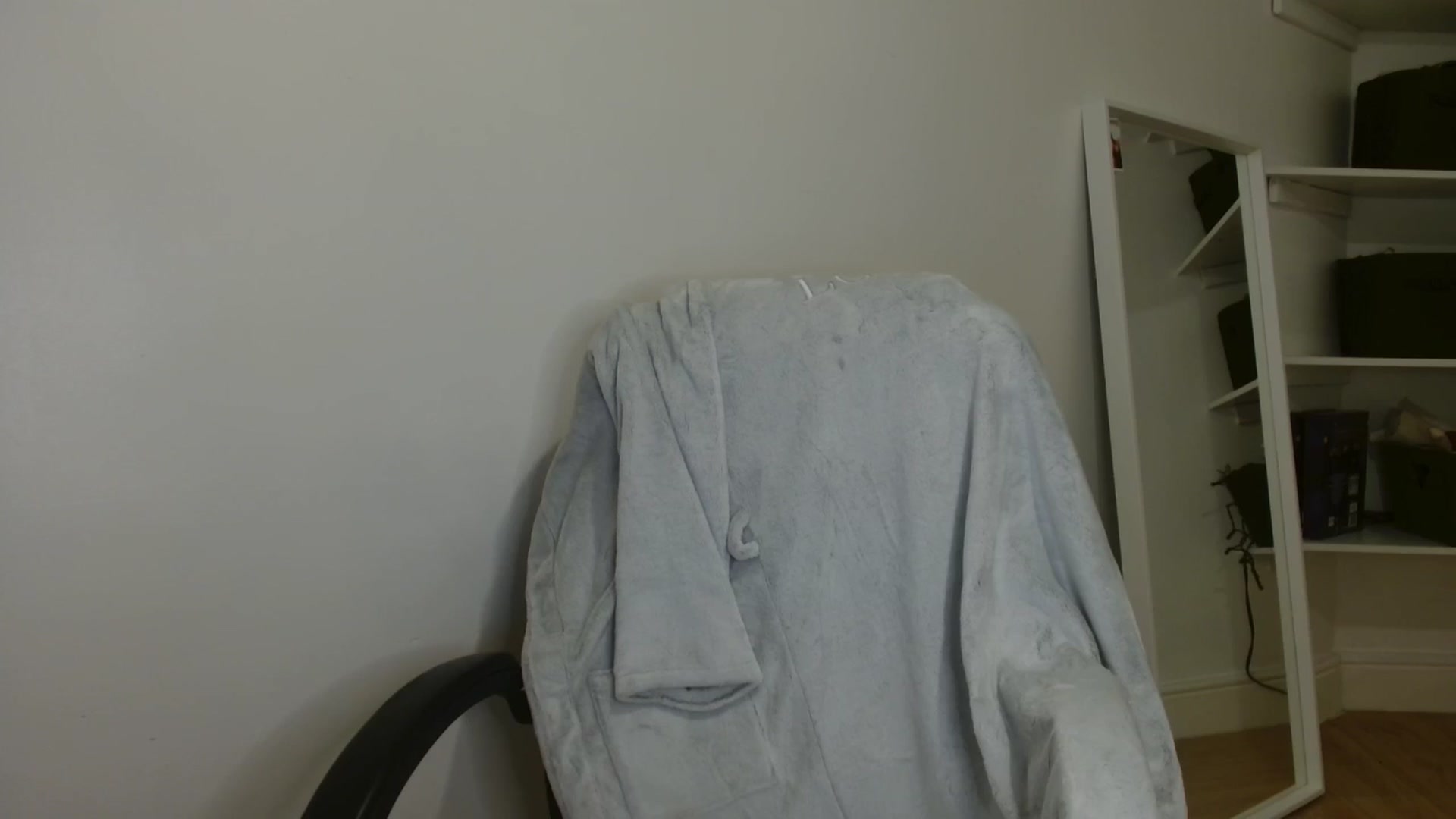 Gallery image thumbnail from ElleBloom's myfreecams stream on, 12/17/2025, 16:00 image 13 of 20
