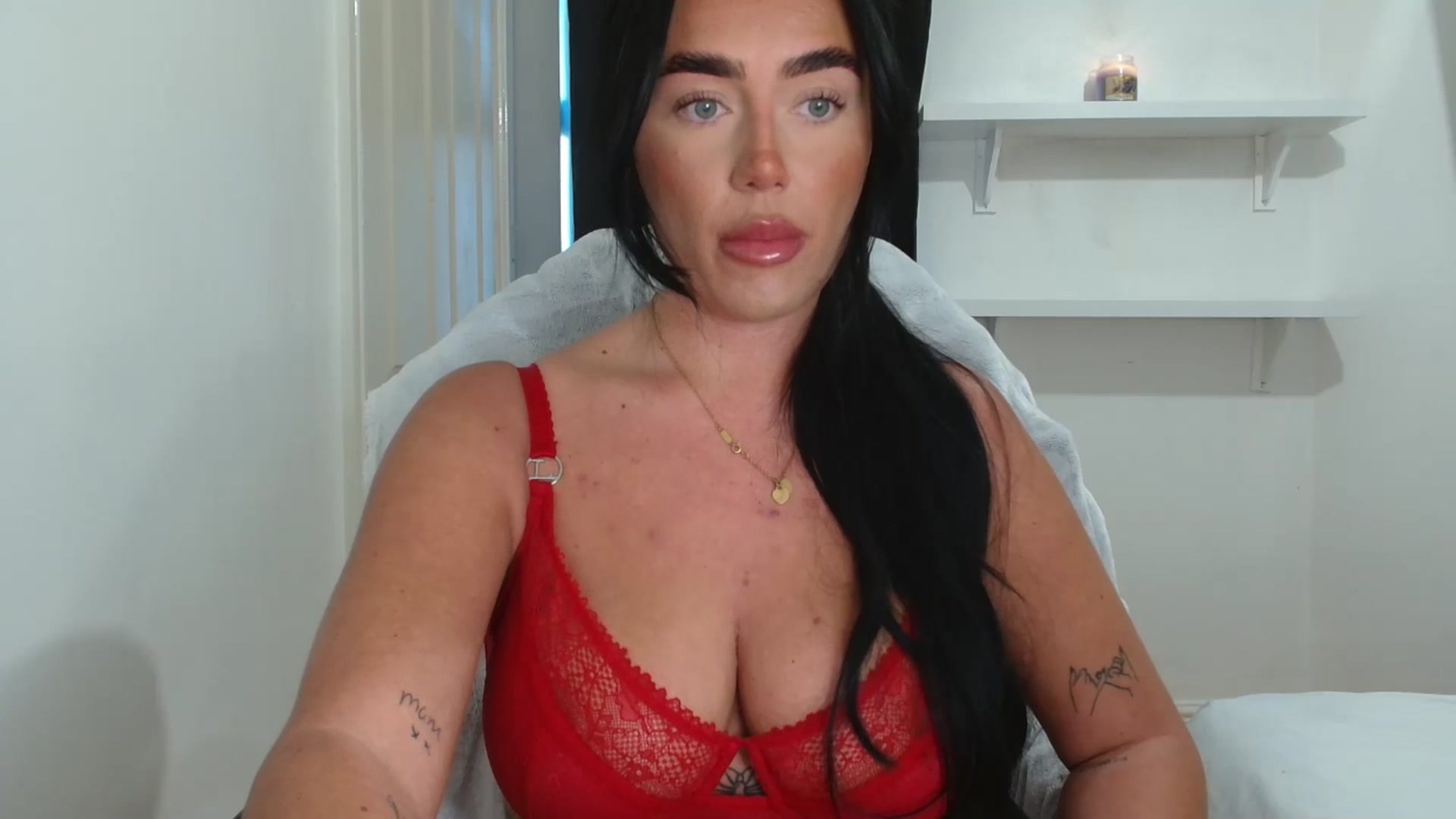 Gallery image thumbnail from ElleBloom's myfreecams stream on, 01/12/2026, 15:24 image 15 of 20