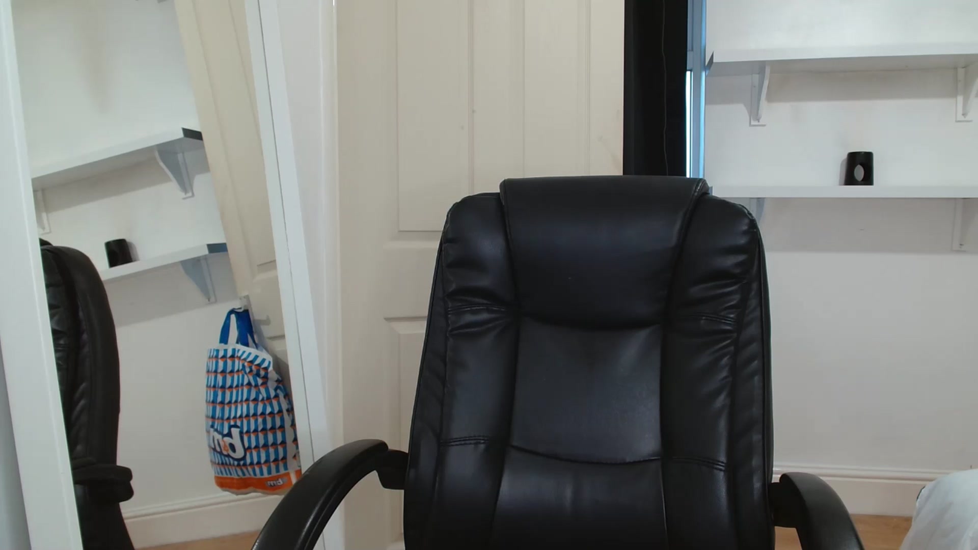 Gallery image thumbnail from ElleBloom's myfreecams stream on, 01/22/2026, 14:28 image 18 of 20
