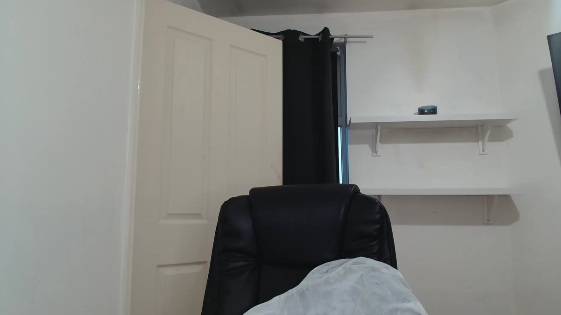 Gallery image thumbnail from ElleBloom's myfreecams stream on, 02/03/2026, 15:32 image 3 of 20