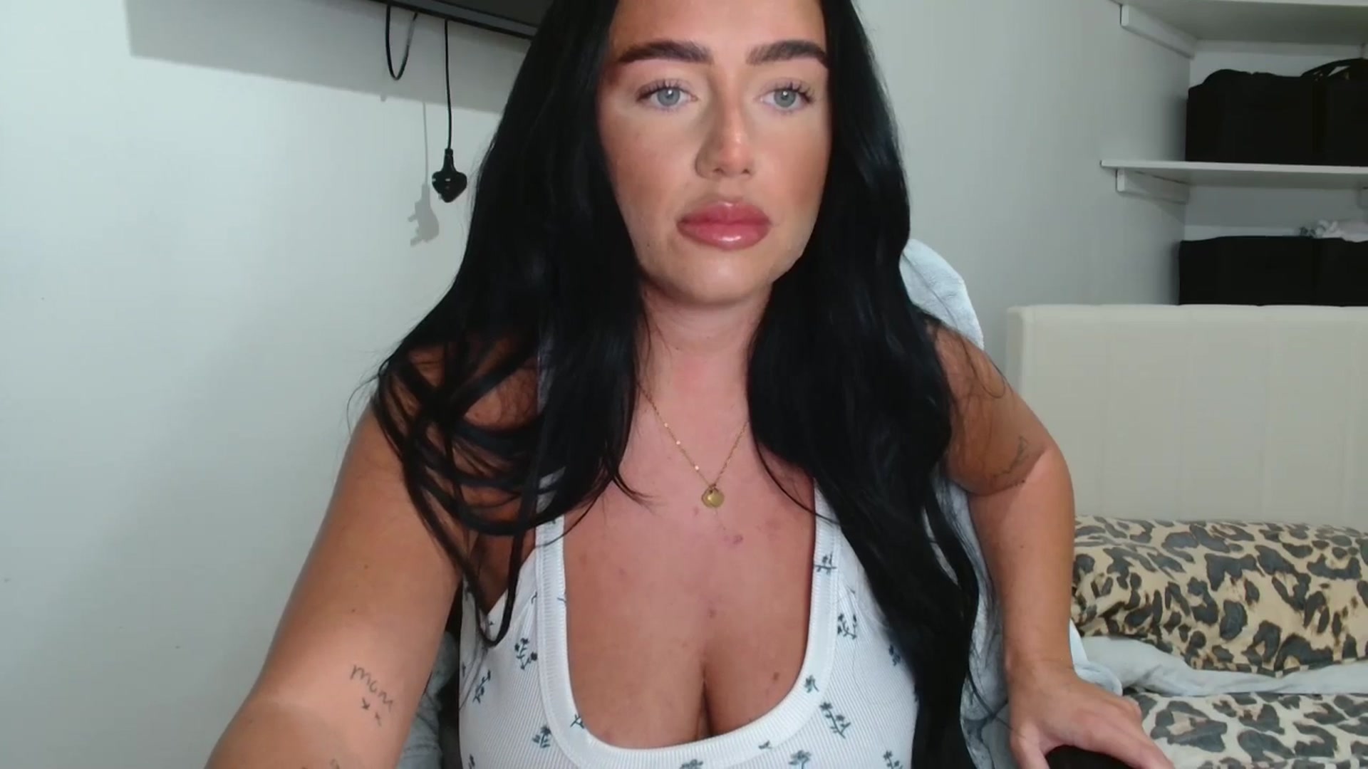 Gallery image thumbnail from ElleBloom's myfreecams stream on, 02/08/2026, 13:22 image 10 of 20