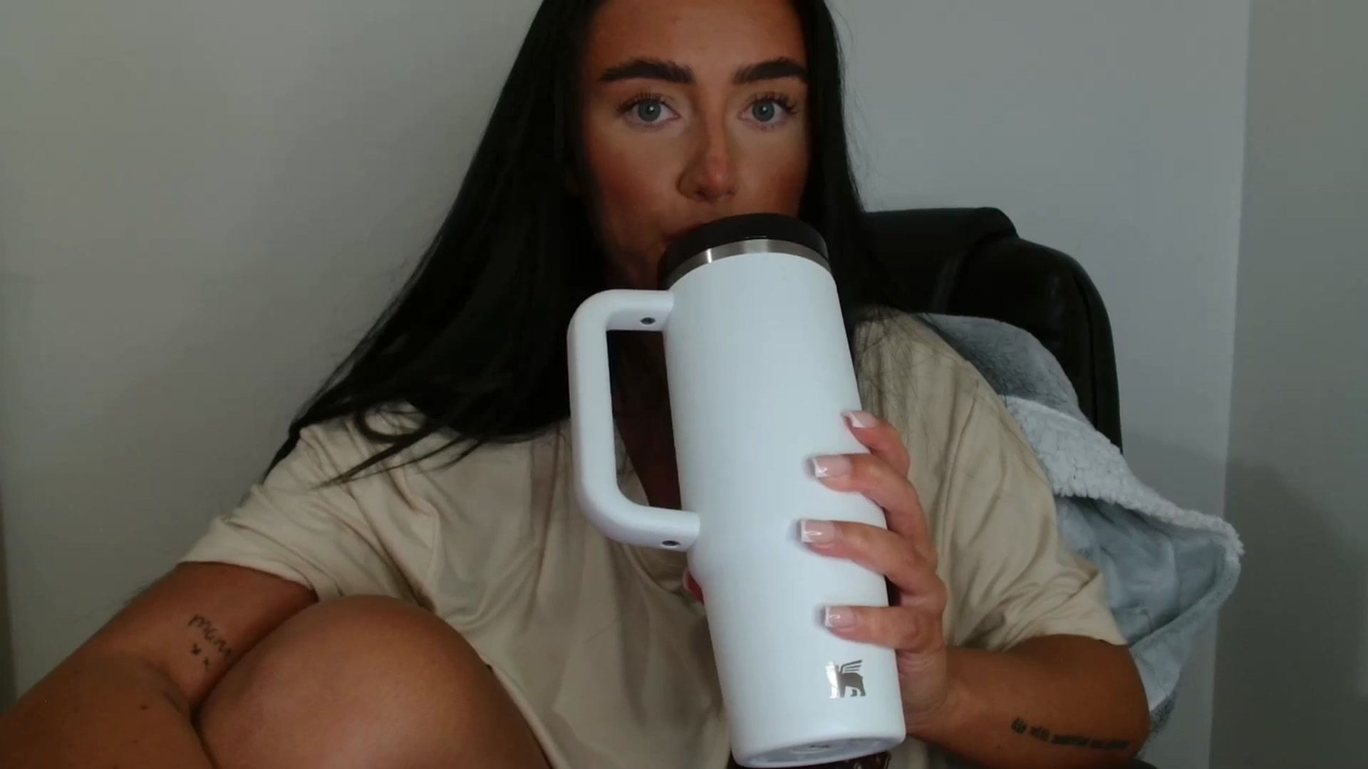 Gallery image thumbnail from ElleBloom's myfreecams stream on, 02/16/2026, 18:49 image 13 of 20