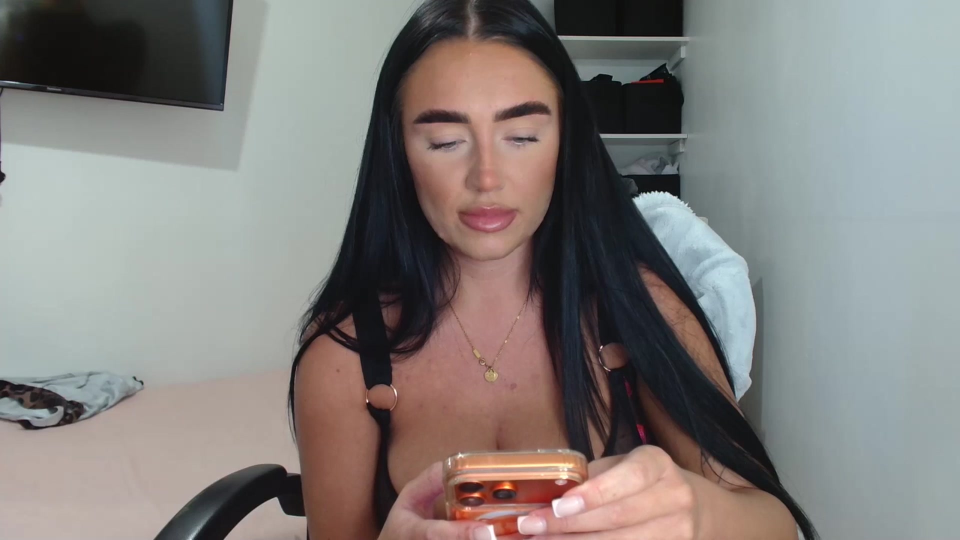 Gallery image thumbnail from ElleBloom's myfreecams stream on, 02/19/2026, 15:13 image 5 of 20