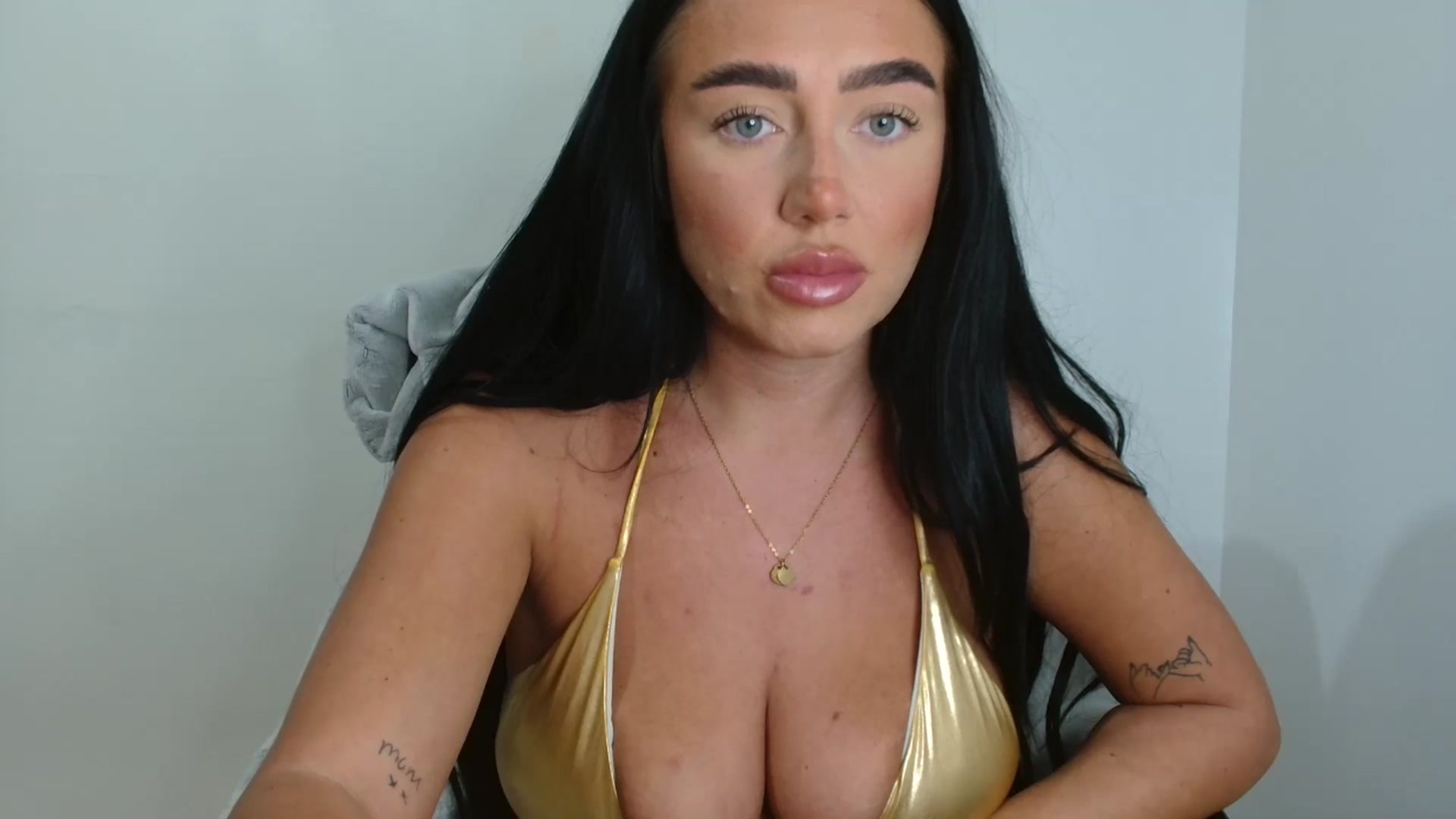 Gallery image thumbnail from ElleBloom's myfreecams stream on, 02/22/2026, 20:45 image 5 of 20