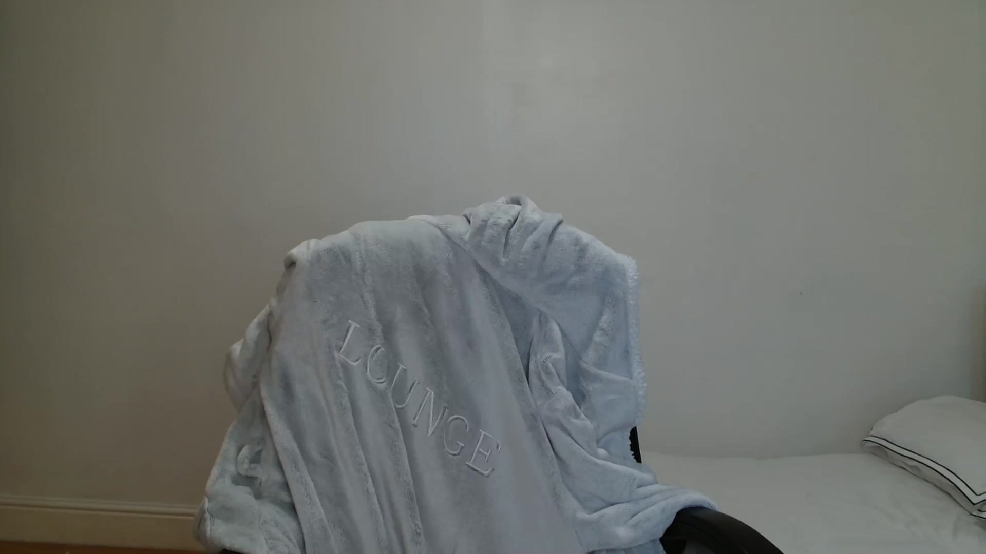 Gallery image thumbnail from ElleBloom's myfreecams stream on, 04/01/2026, 14:27 image 18 of 20