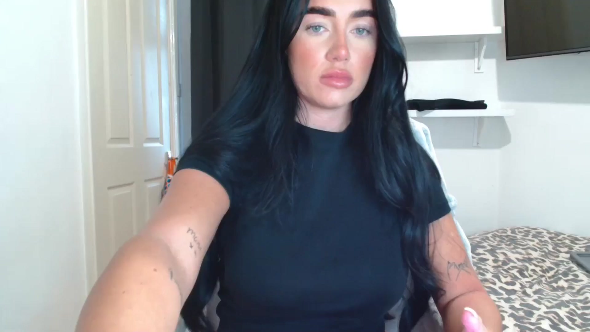 Gallery image thumbnail from ElleBloom's myfreecams stream on, 04/09/2026, 14:13 image 1 of 20