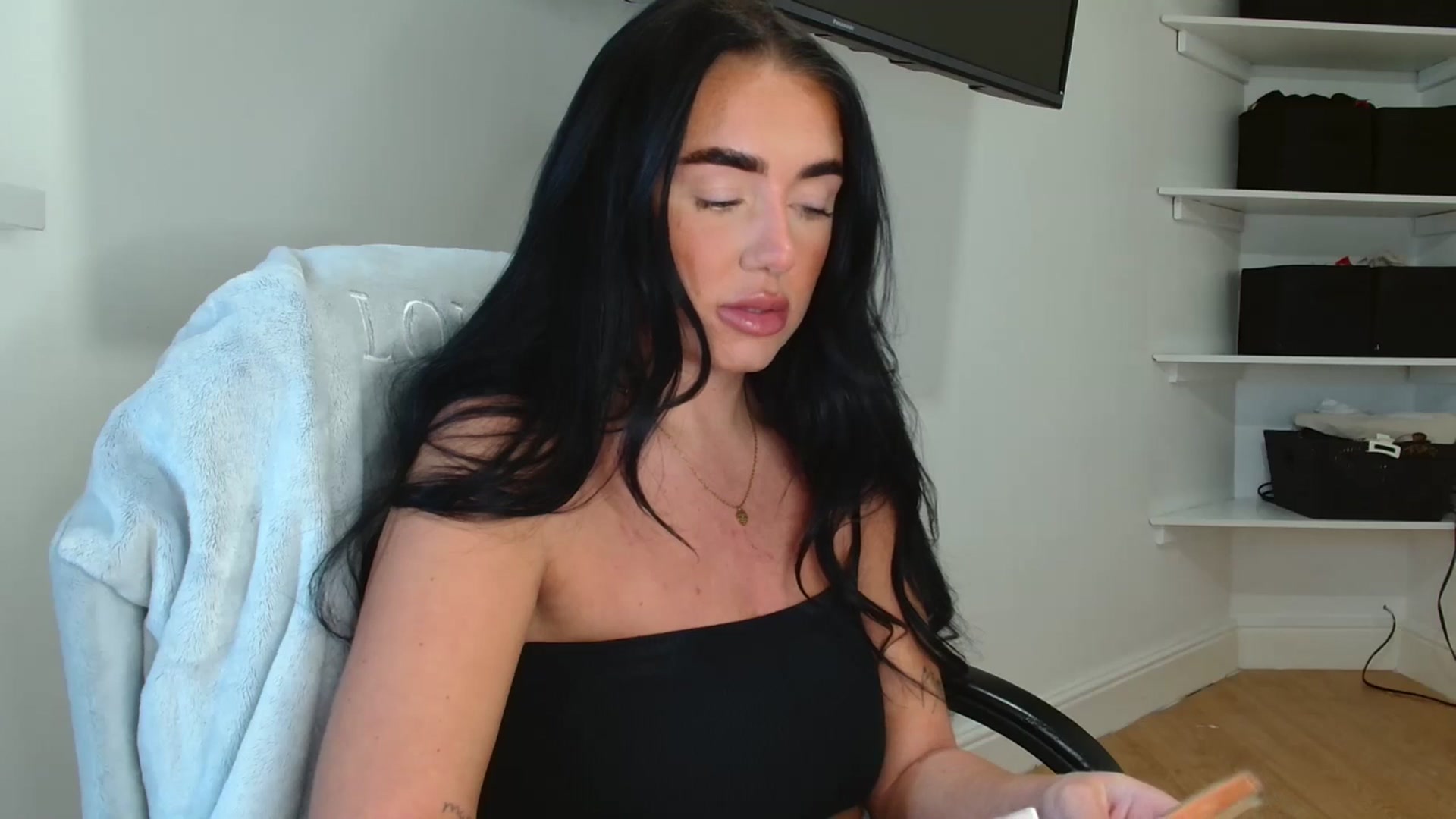 Gallery image thumbnail from ElleBloom's myfreecams stream on, 04/10/2026, 11:09 image 4 of 20