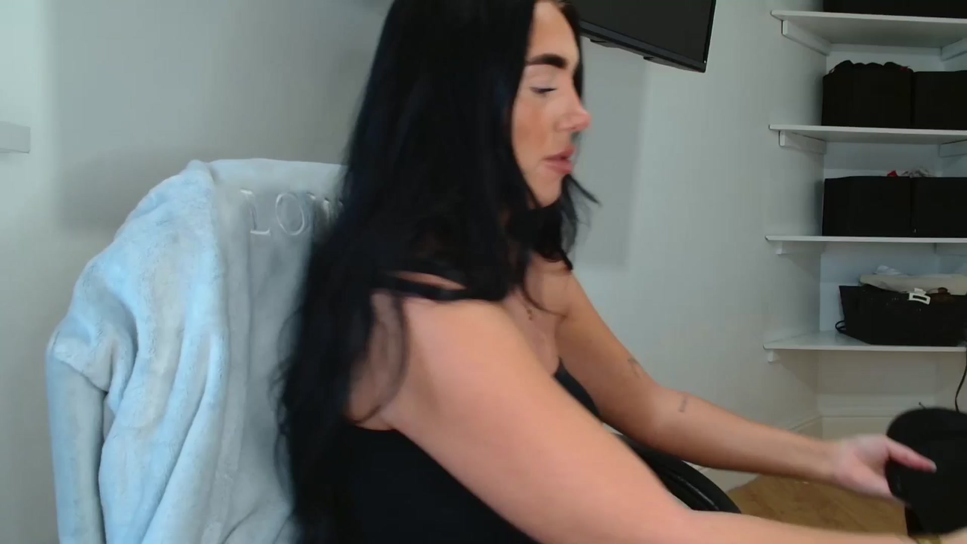 Gallery image thumbnail from ElleBloom's myfreecams stream on, 04/10/2026, 11:09 image 2 of 20