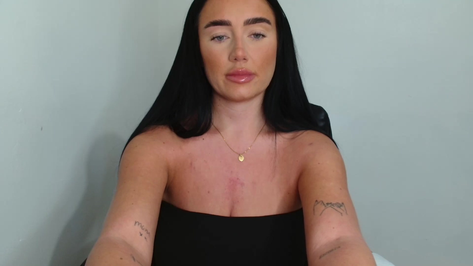 Gallery image thumbnail from ElleBloom's myfreecams stream on, 04/13/2026, 15:08 image 16 of 20