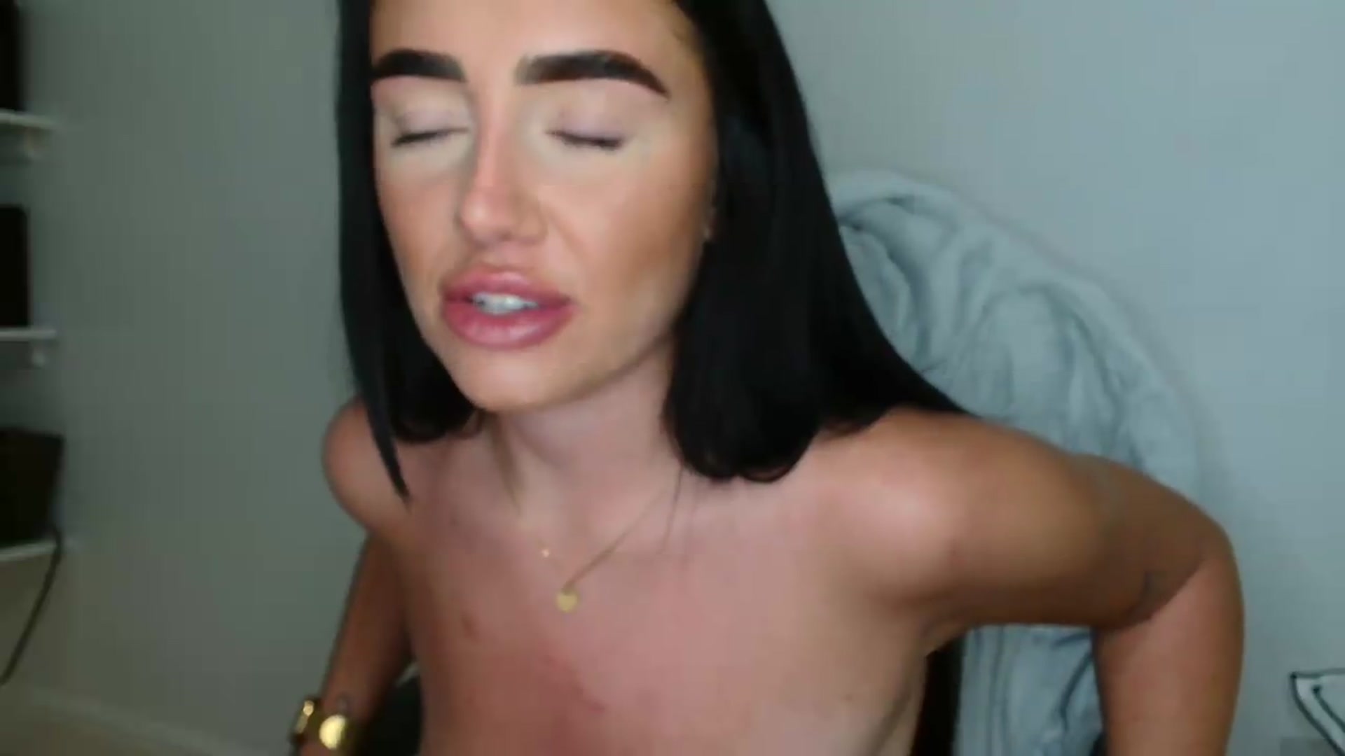 Gallery image thumbnail from ElleBloom's myfreecams stream on, 04/23/2026, 15:56 image 8 of 20
