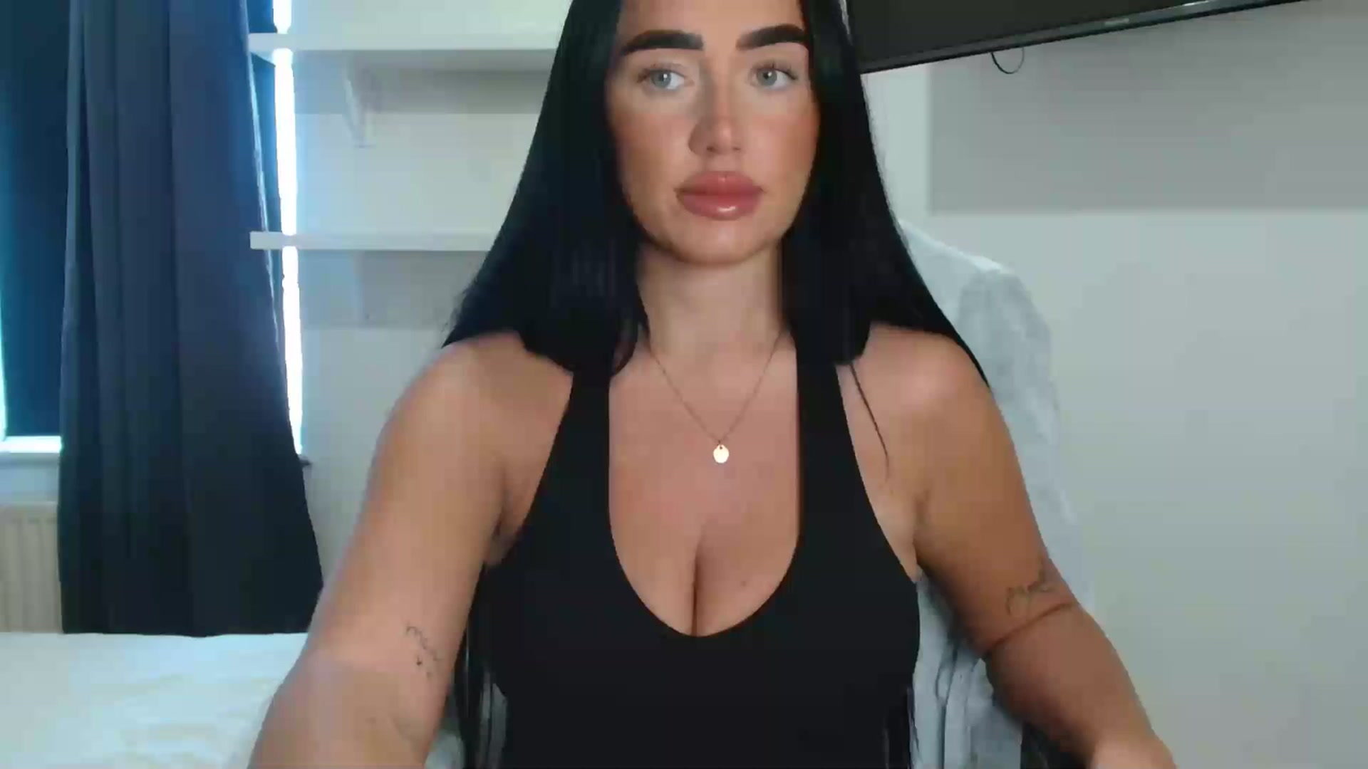 Gallery image thumbnail from ElleBloom's myfreecams stream on, 05/04/2026, 12:58 image 10 of 20