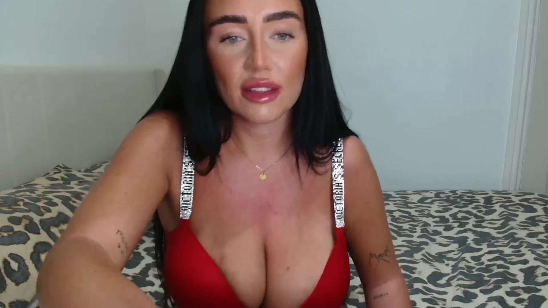 Gallery image thumbnail from ElleBloom's myfreecams stream on, 05/07/2026, 15:26 image 3 of 20
