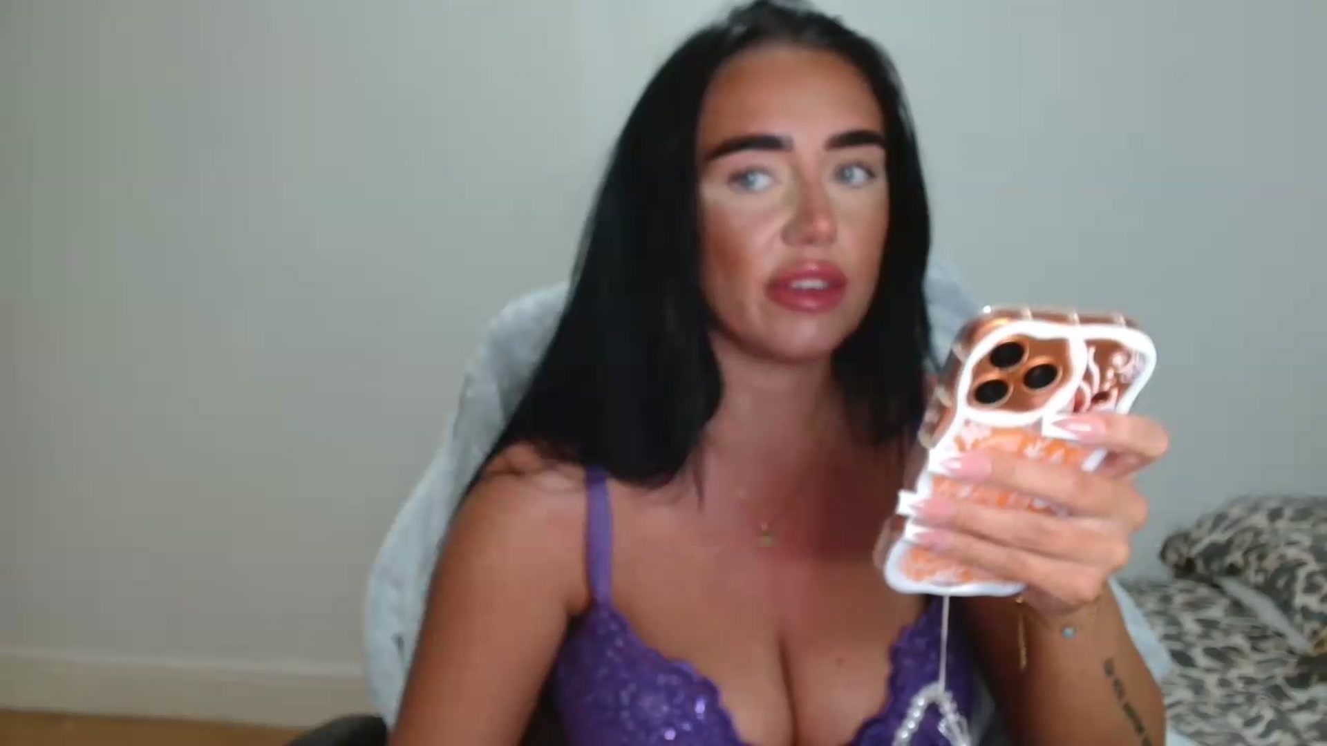 Gallery image thumbnail from ElleBloom's myfreecams stream on, 05/12/2026, 14:33 image 5 of 20