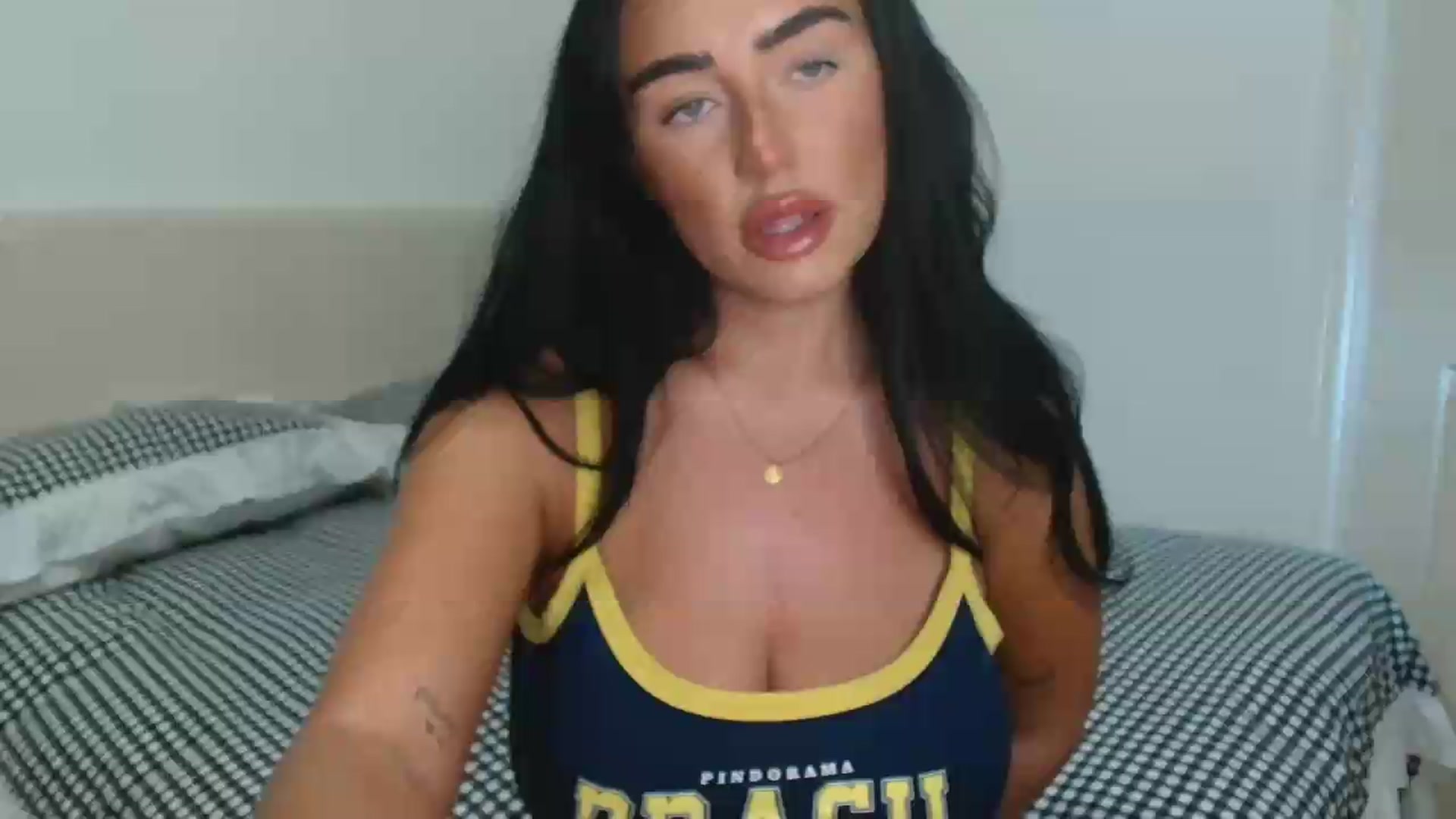 Gallery image thumbnail from ElleBloom's myfreecams stream on, 05/19/2026, 12:57 image 9 of 20