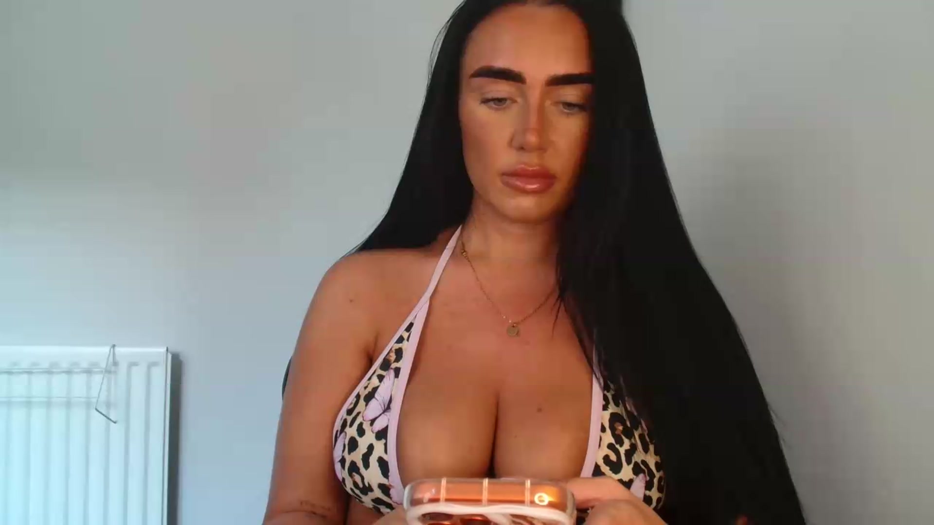 Gallery image thumbnail from ElleBloom's myfreecams stream on, 05/22/2026, 11:18 image 12 of 20