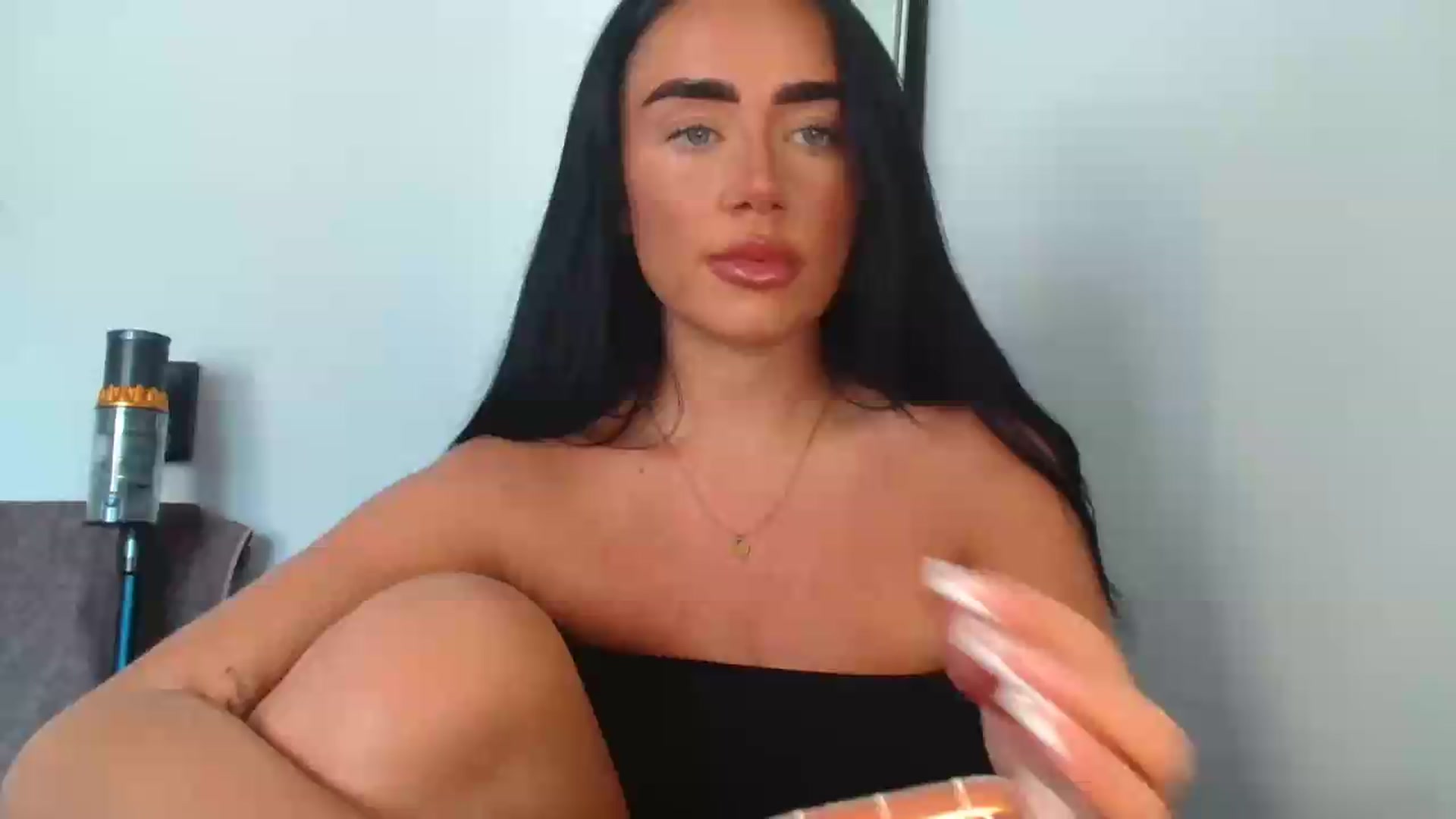 Gallery image thumbnail from ElleBloom's myfreecams stream on, 05/23/2026, 11:14 image 3 of 20