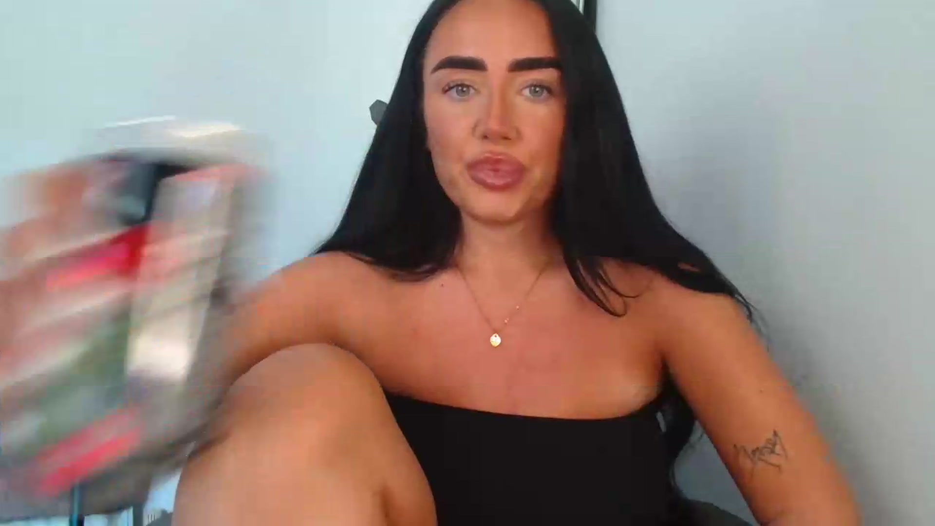 Gallery image thumbnail from ElleBloom's myfreecams stream on, 05/23/2026, 11:14 image 12 of 20