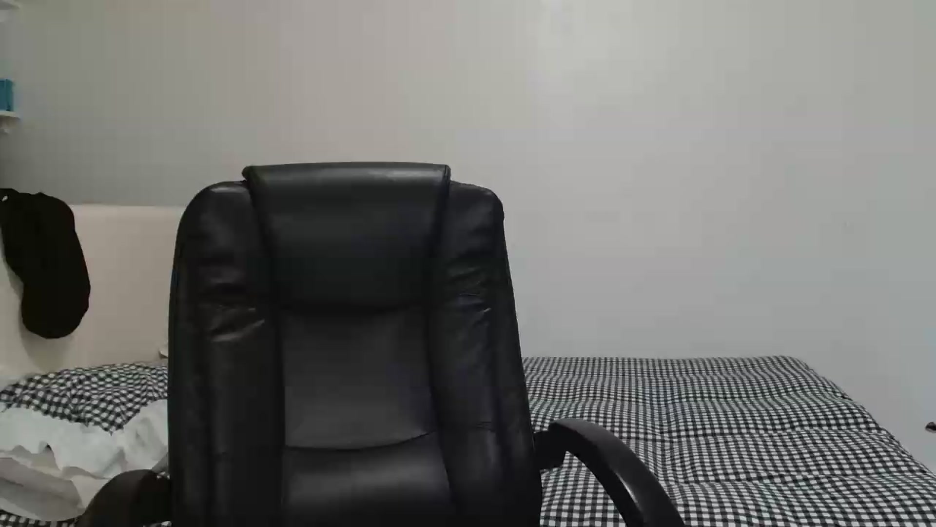 Gallery image thumbnail from ElleBloom's myfreecams stream on, 05/28/2026, 14:55 image 6 of 20