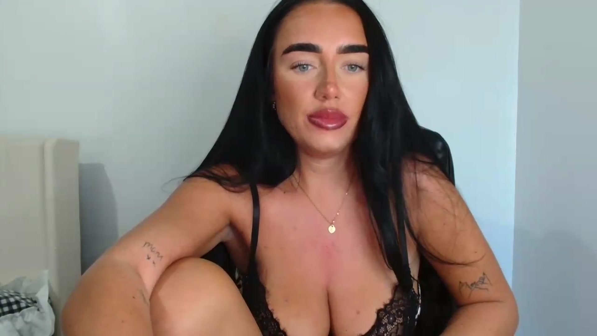 Gallery image thumbnail from ElleBloom's myfreecams stream on, 06/08/2026, 15:22 image 3 of 20