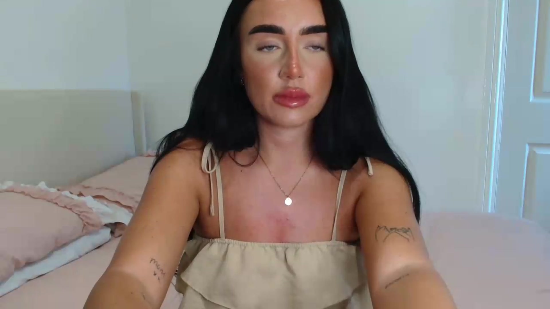 Gallery image thumbnail from ElleBloom's myfreecams stream on, 06/12/2026, 16:50 image 19 of 20