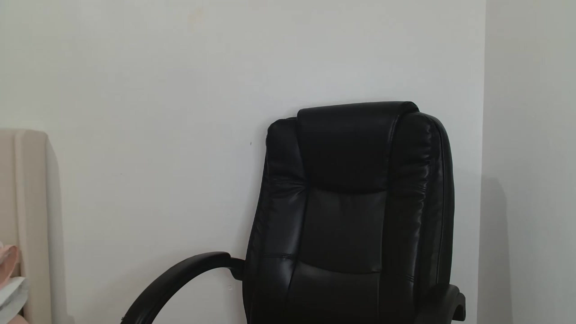 Gallery image thumbnail from ElleBloom's myfreecams stream on, 06/24/2026, 12:15 image 9 of 20
