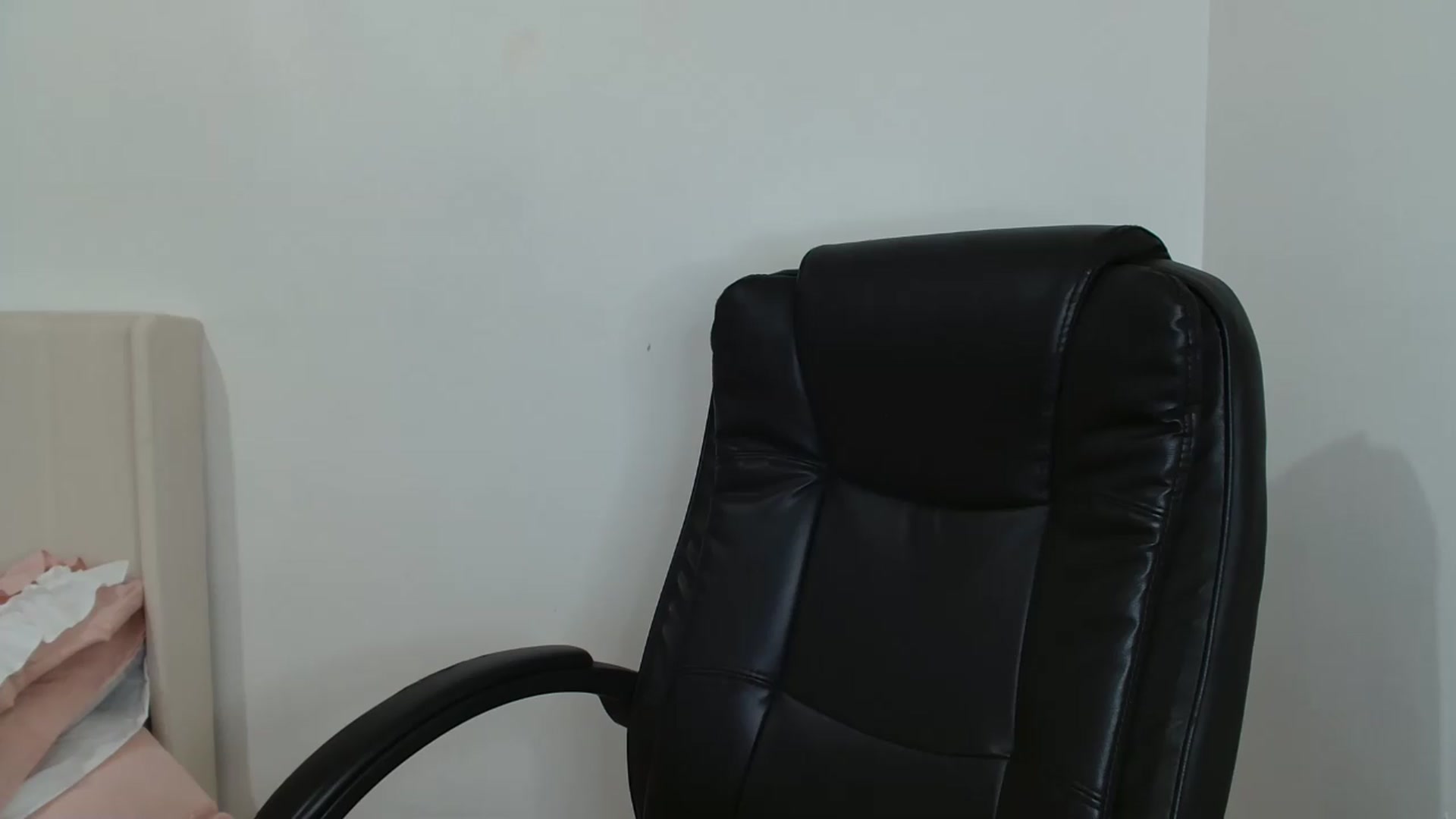 Gallery image thumbnail from ElleBloom's myfreecams stream on, 07/01/2026, 12:37 image 20 of 20
