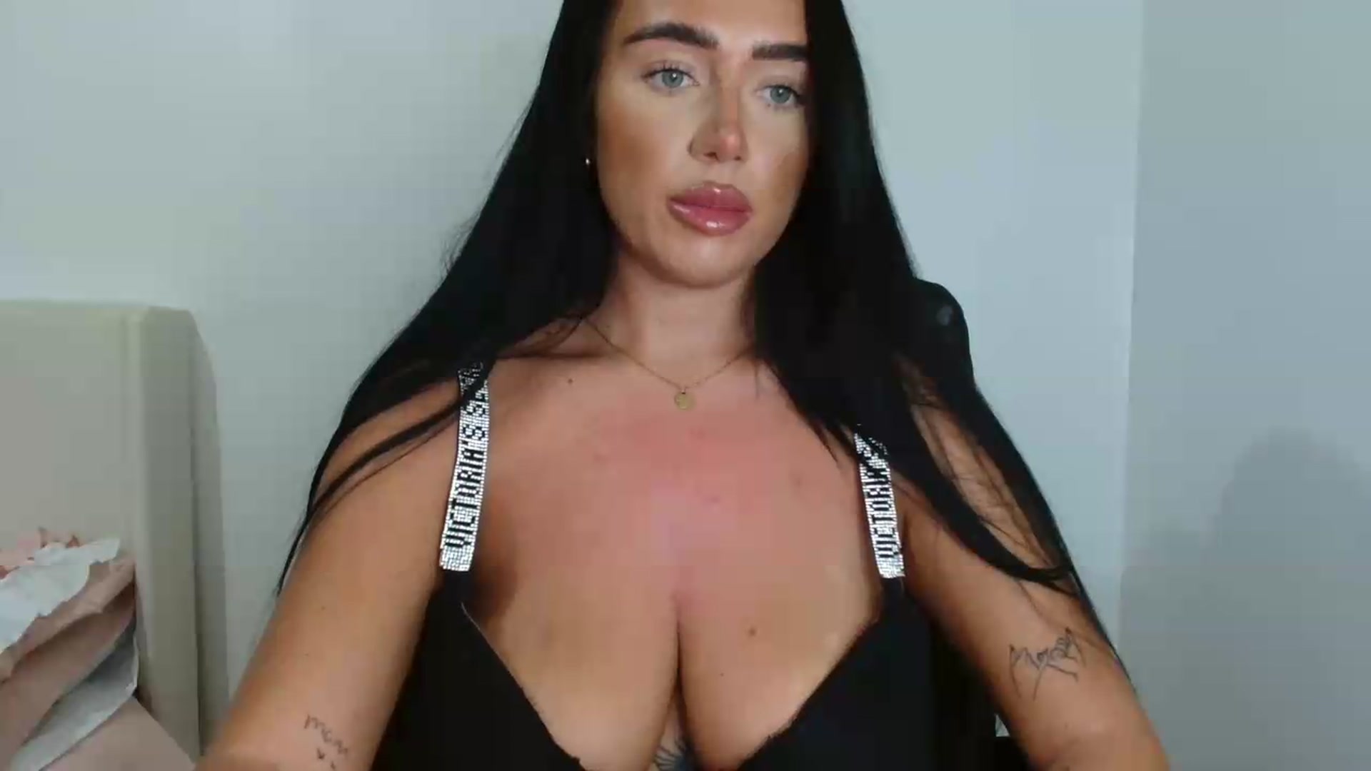 Gallery image thumbnail from ElleBloom's myfreecams stream on, 07/01/2026, 13:22 image 9 of 20