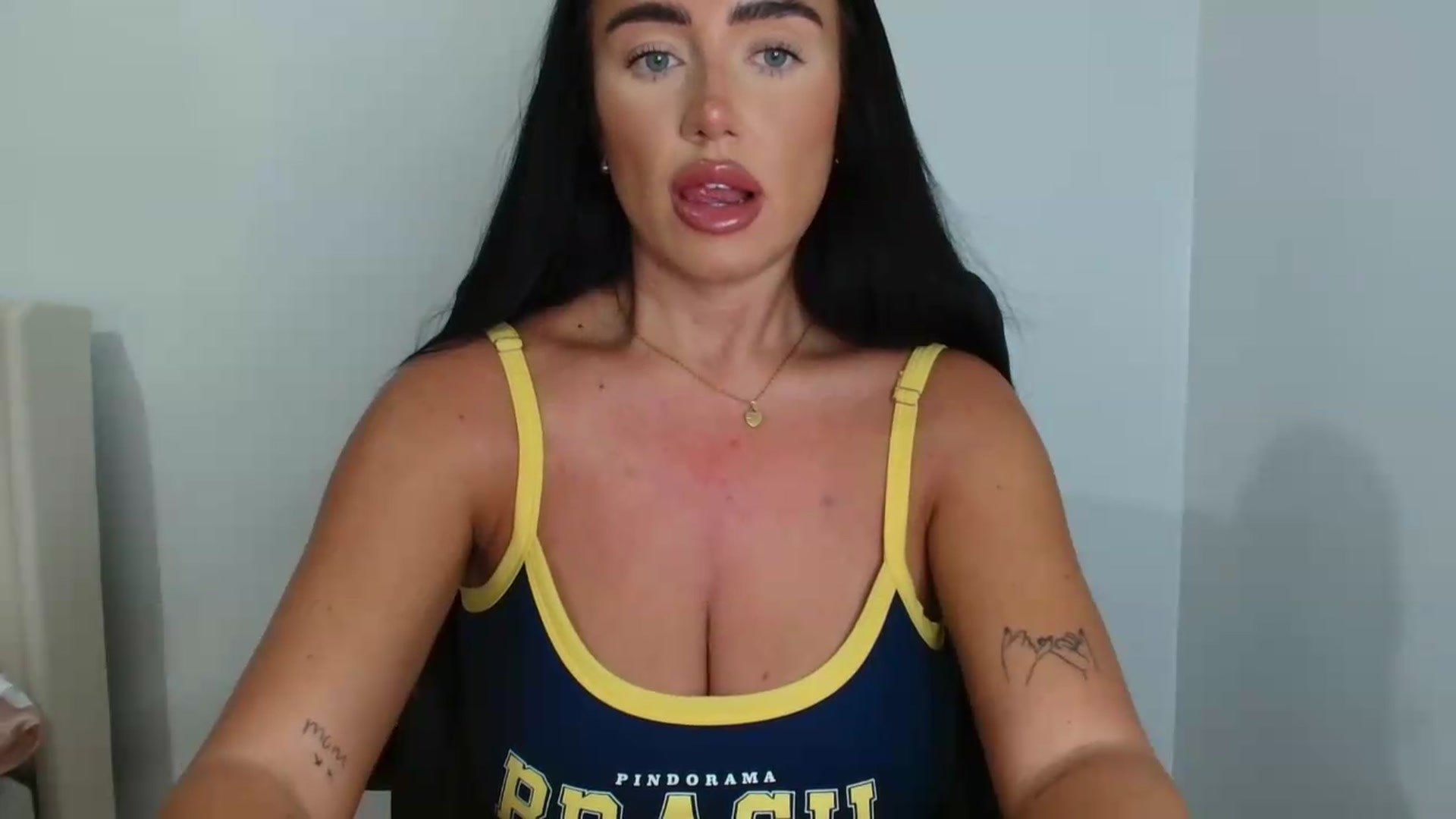 Gallery image thumbnail from ElleBloom's myfreecams stream on, 07/03/2026, 16:58 image 15 of 20