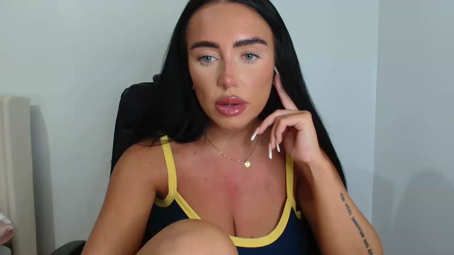 Gallery image thumbnail from ElleBloom's myfreecams stream on, 07/03/2026, 16:58 image 2 of 20