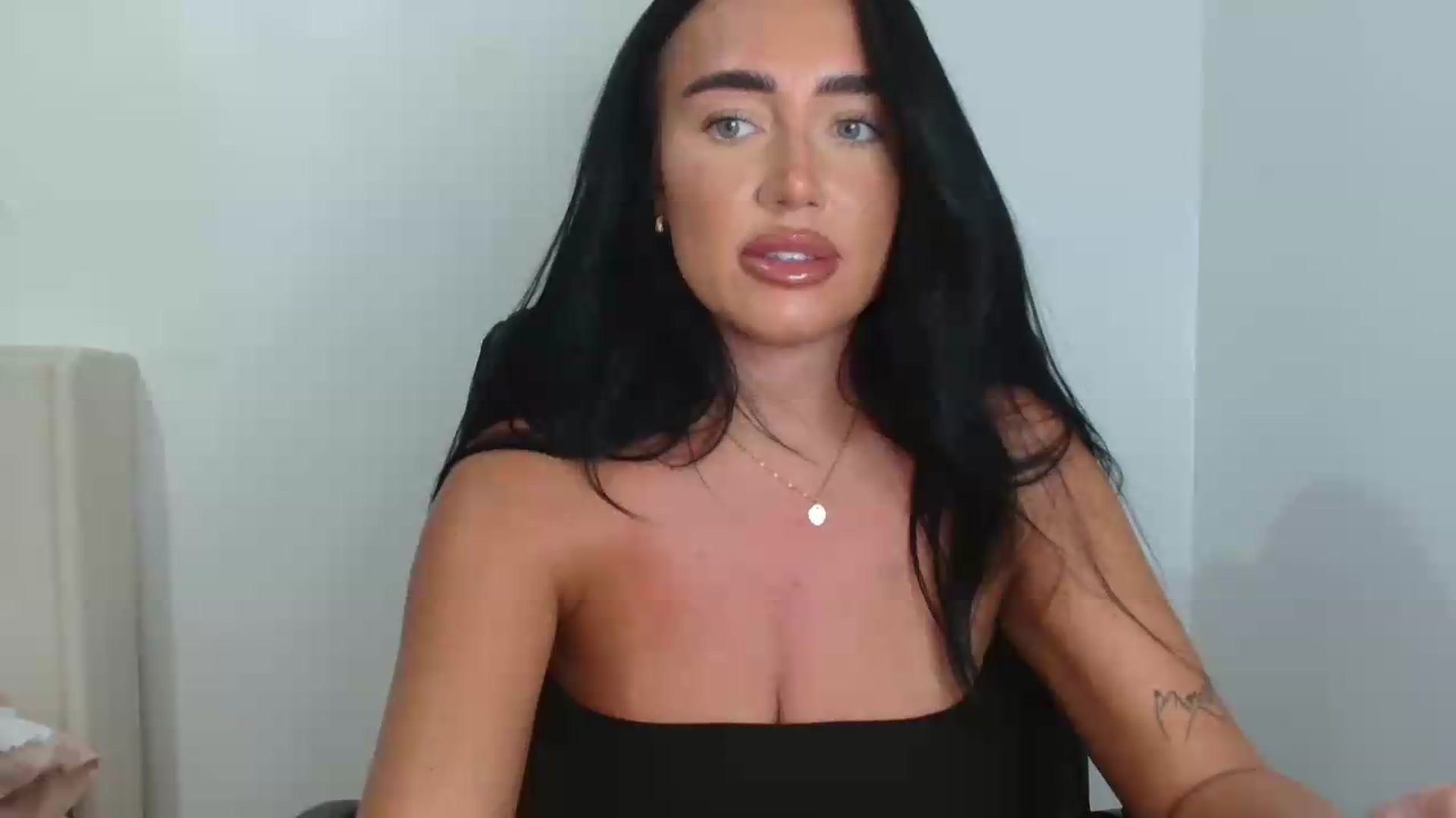 Gallery image thumbnail from ElleBloom's myfreecams stream on, 07/04/2026, 13:44 image 10 of 20