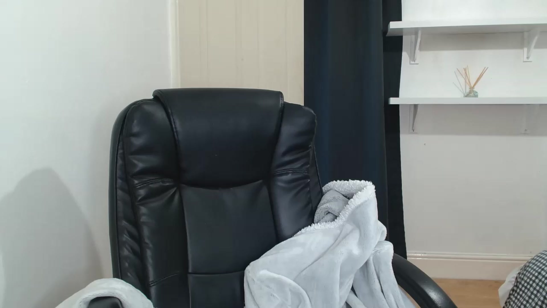 Gallery image thumbnail from ElleBloom's myfreecams stream on, 07/05/2026, 14:58 image 3 of 20