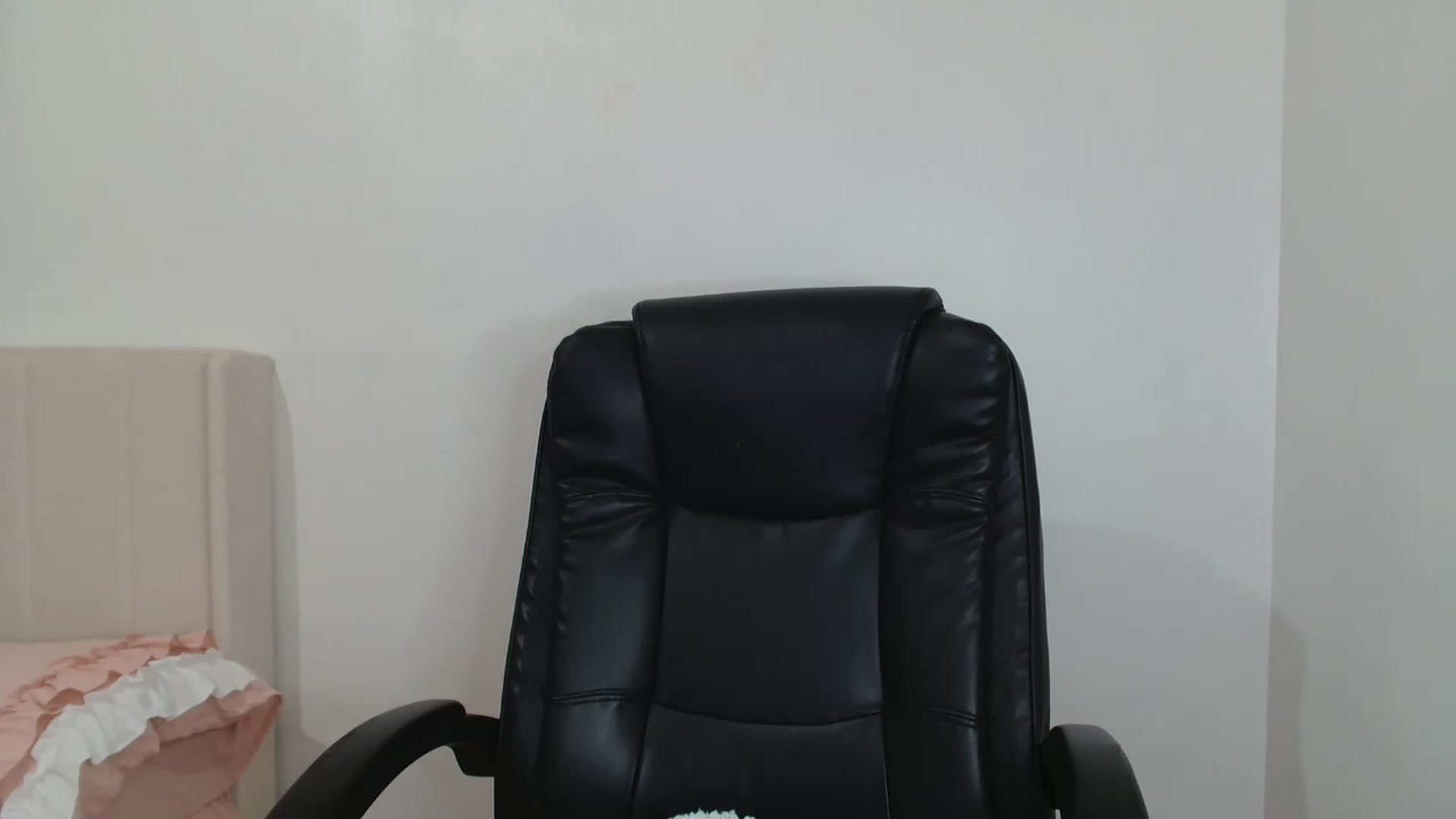 Gallery image thumbnail from ElleBloom's myfreecams stream on, 07/15/2026, 13:49 image 20 of 20