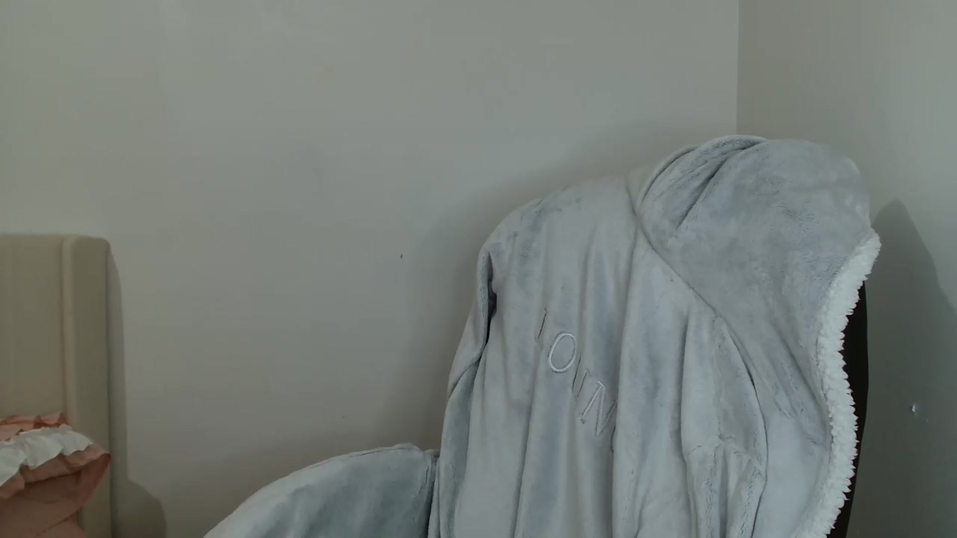 Gallery image thumbnail from ElleBloom's myfreecams stream on, 07/15/2026, 14:40 image 5 of 20