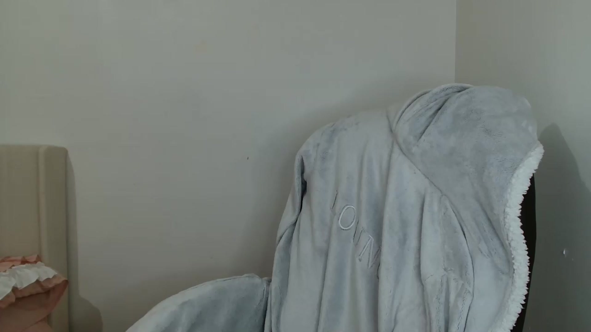 Gallery image thumbnail from ElleBloom's myfreecams stream on, 07/15/2026, 14:40 image 8 of 20