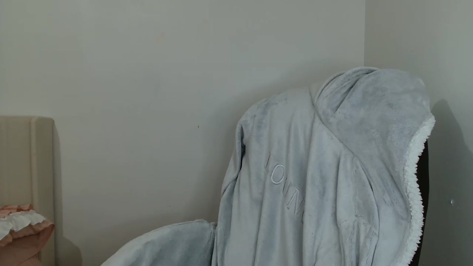 Gallery image thumbnail from ElleBloom's myfreecams stream on, 07/15/2026, 14:40 image 6 of 20