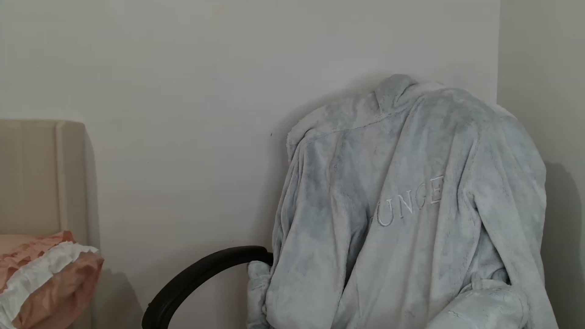 Gallery image thumbnail from ElleBloom's myfreecams stream on, 07/21/2026, 13:27 image 8 of 20