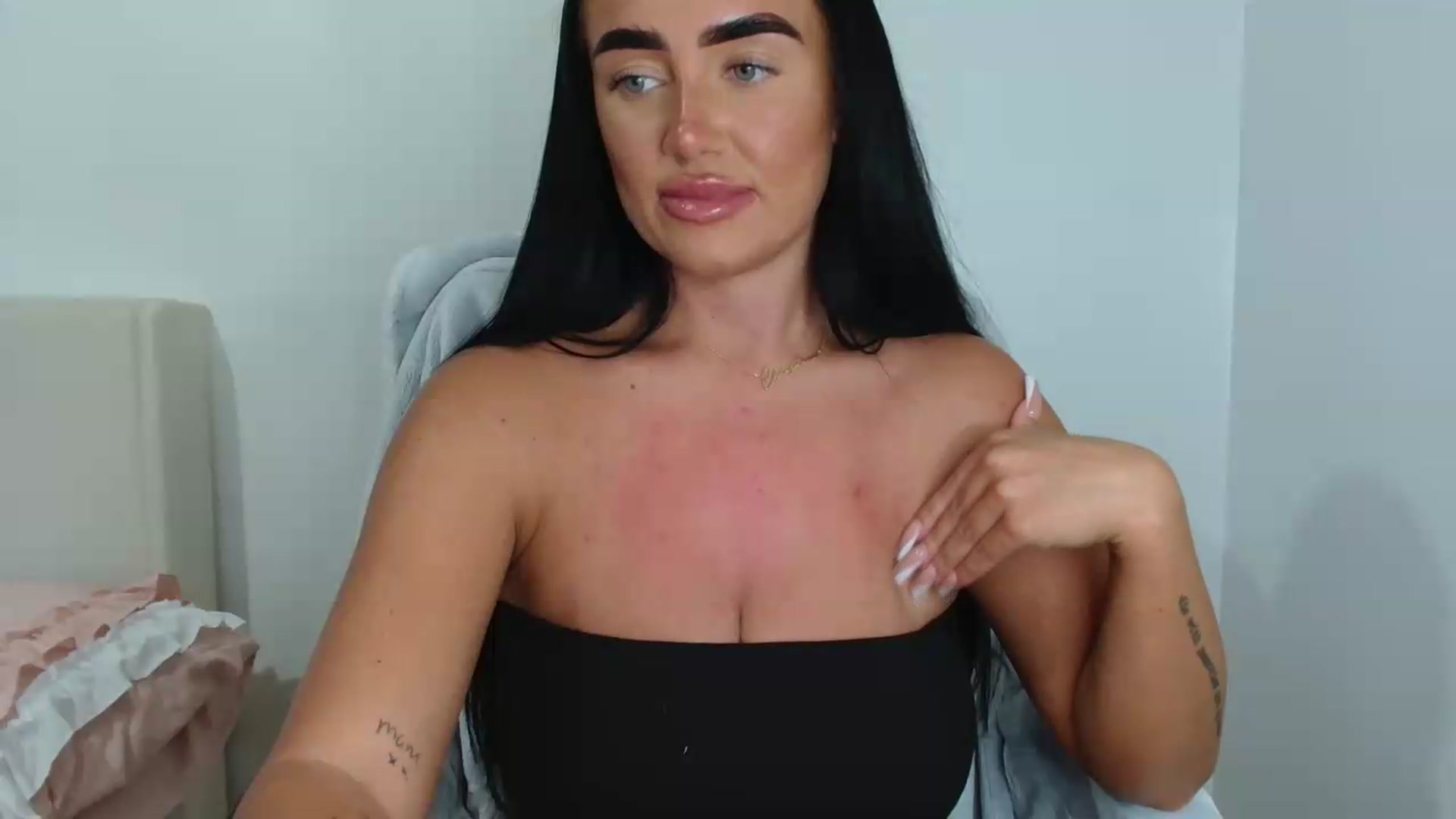 Gallery image thumbnail from ElleBloom's myfreecams stream on, 07/21/2026, 13:27 image 5 of 20