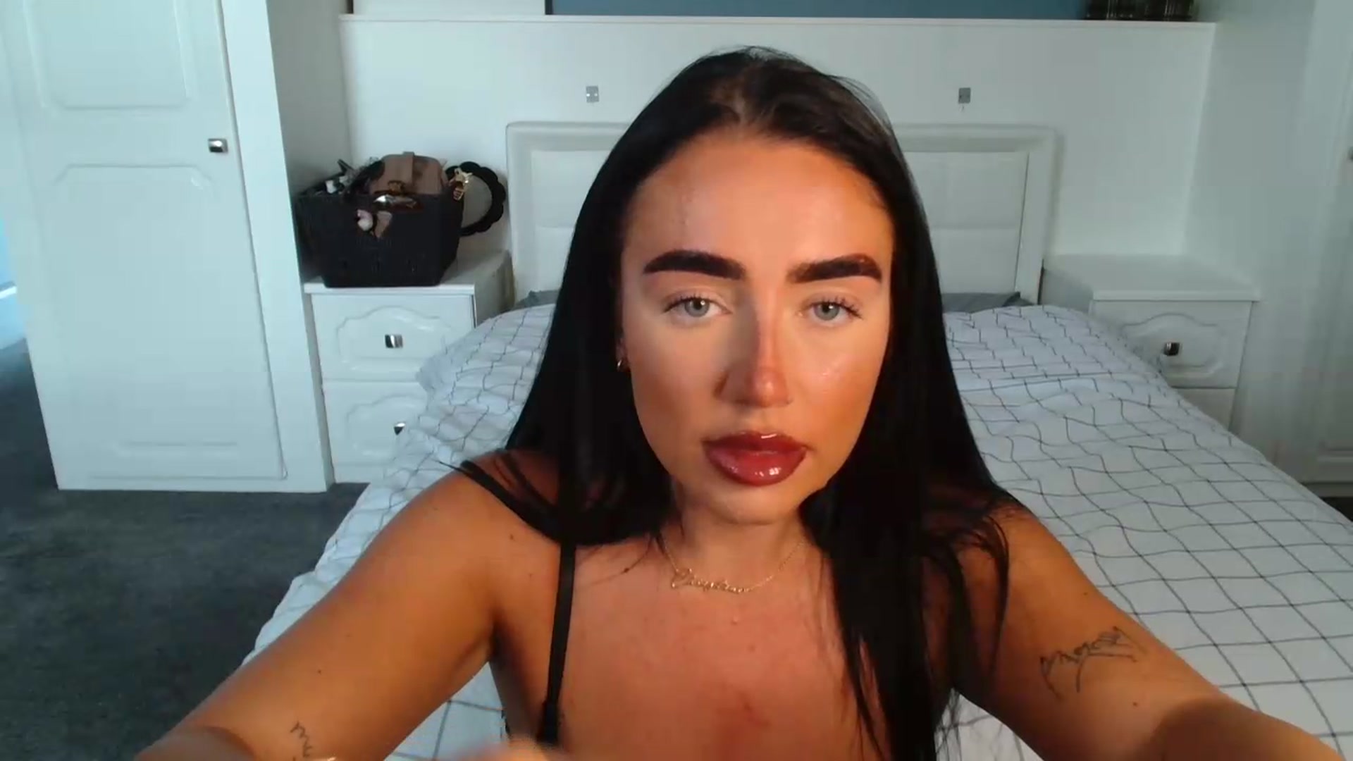 Gallery image thumbnail from ElleBloom's myfreecams stream on, 07/23/2026, 12:53 image 3 of 20
