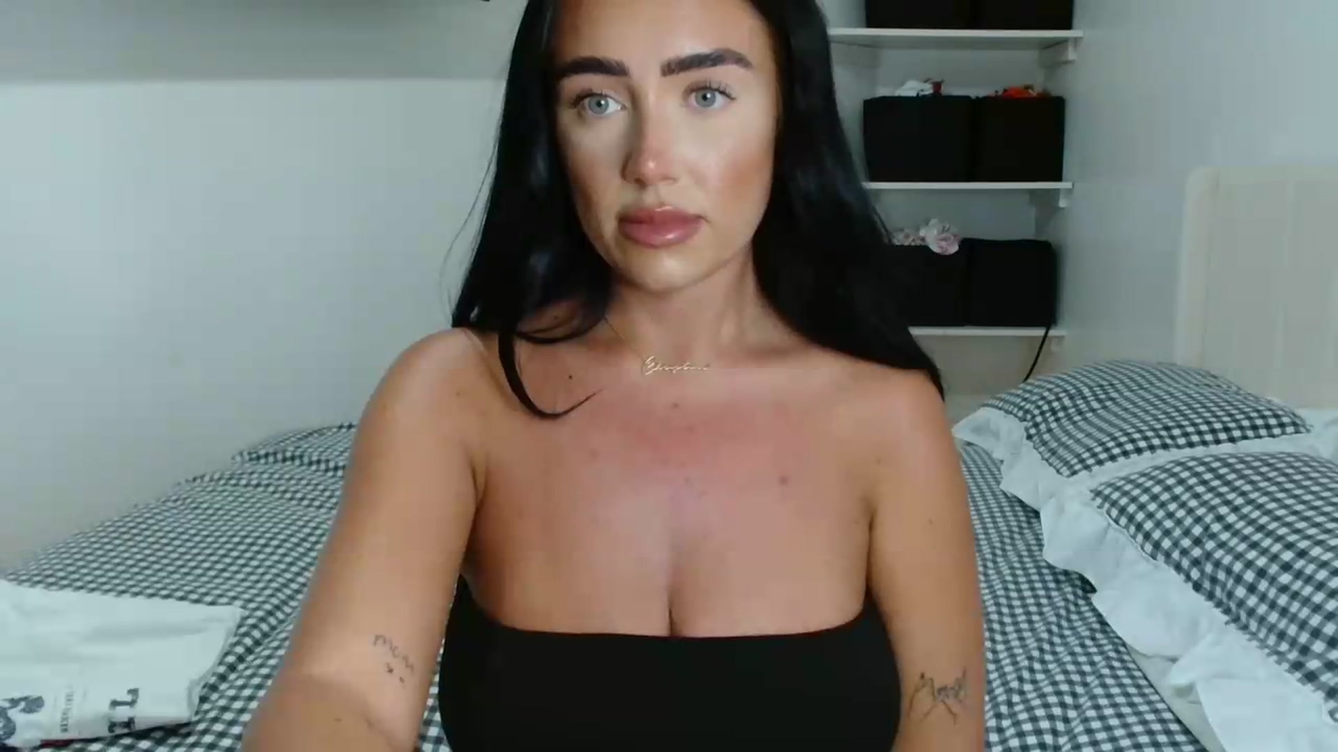 Gallery image thumbnail from ElleBloom's myfreecams stream on, 07/29/2026, 19:23 image 9 of 20