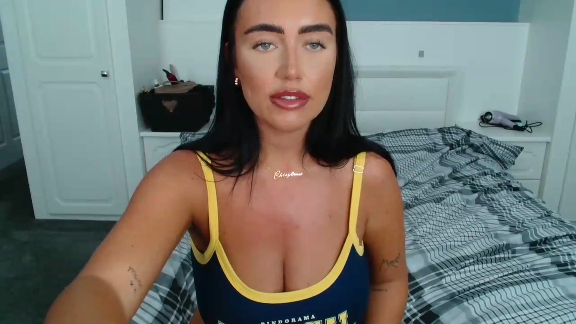 Gallery image thumbnail from ElleBloom's myfreecams stream on, 08/03/2026, 12:47 image 12 of 20