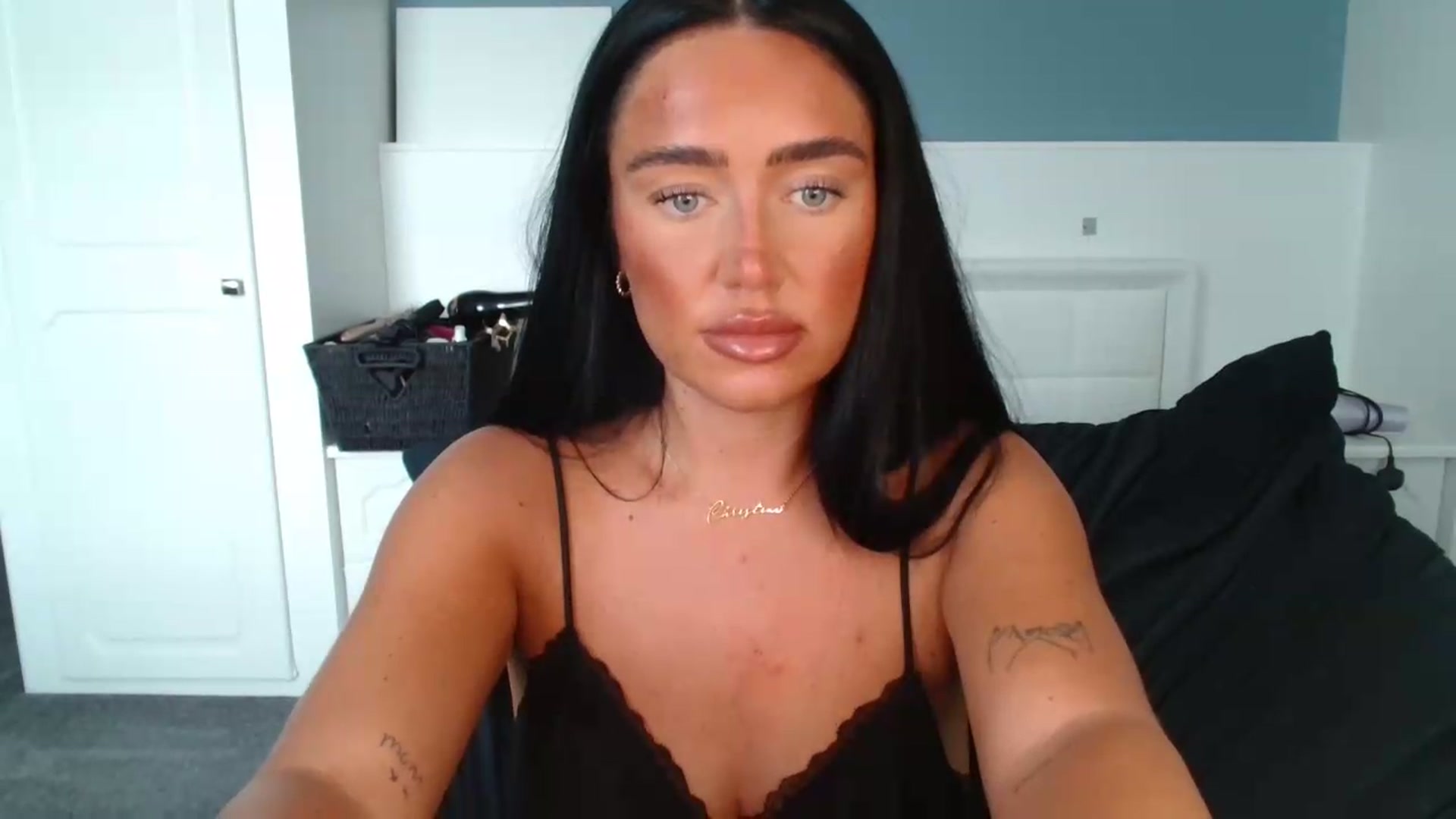 Gallery image thumbnail from ElleBloom's myfreecams stream on, 08/20/2026, 15:16 image 11 of 20