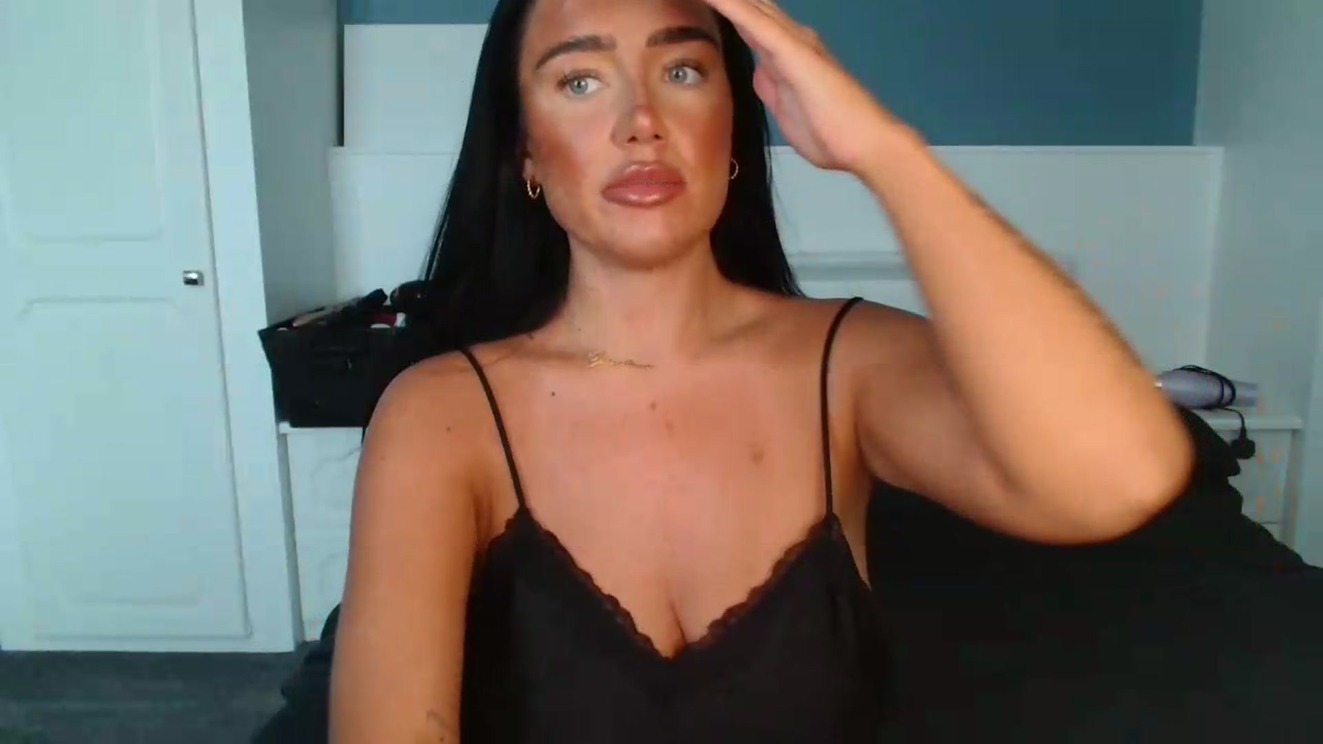 Gallery image thumbnail from ElleBloom's myfreecams stream on, 08/20/2026, 15:16 image 16 of 20