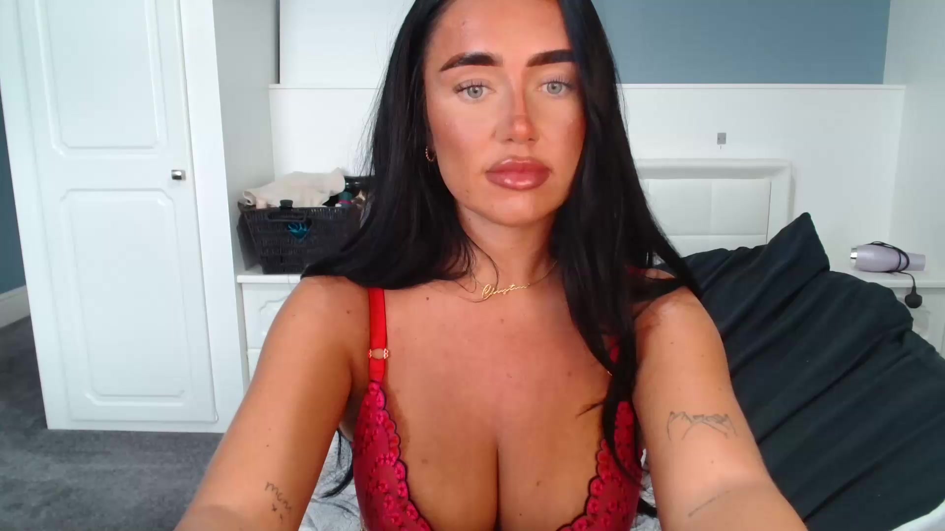 Gallery image thumbnail from ElleBloom's myfreecams stream on, 08/21/2026, 15:01 image 4 of 20