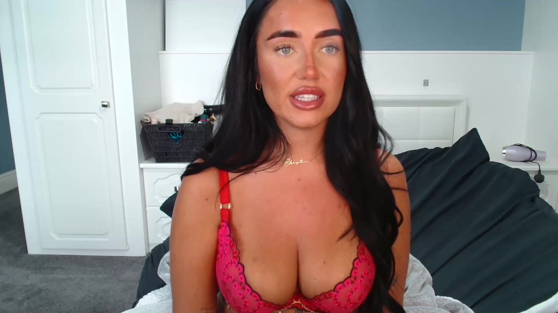 Gallery image thumbnail from ElleBloom's myfreecams stream on, 08/21/2026, 15:01 image 3 of 20