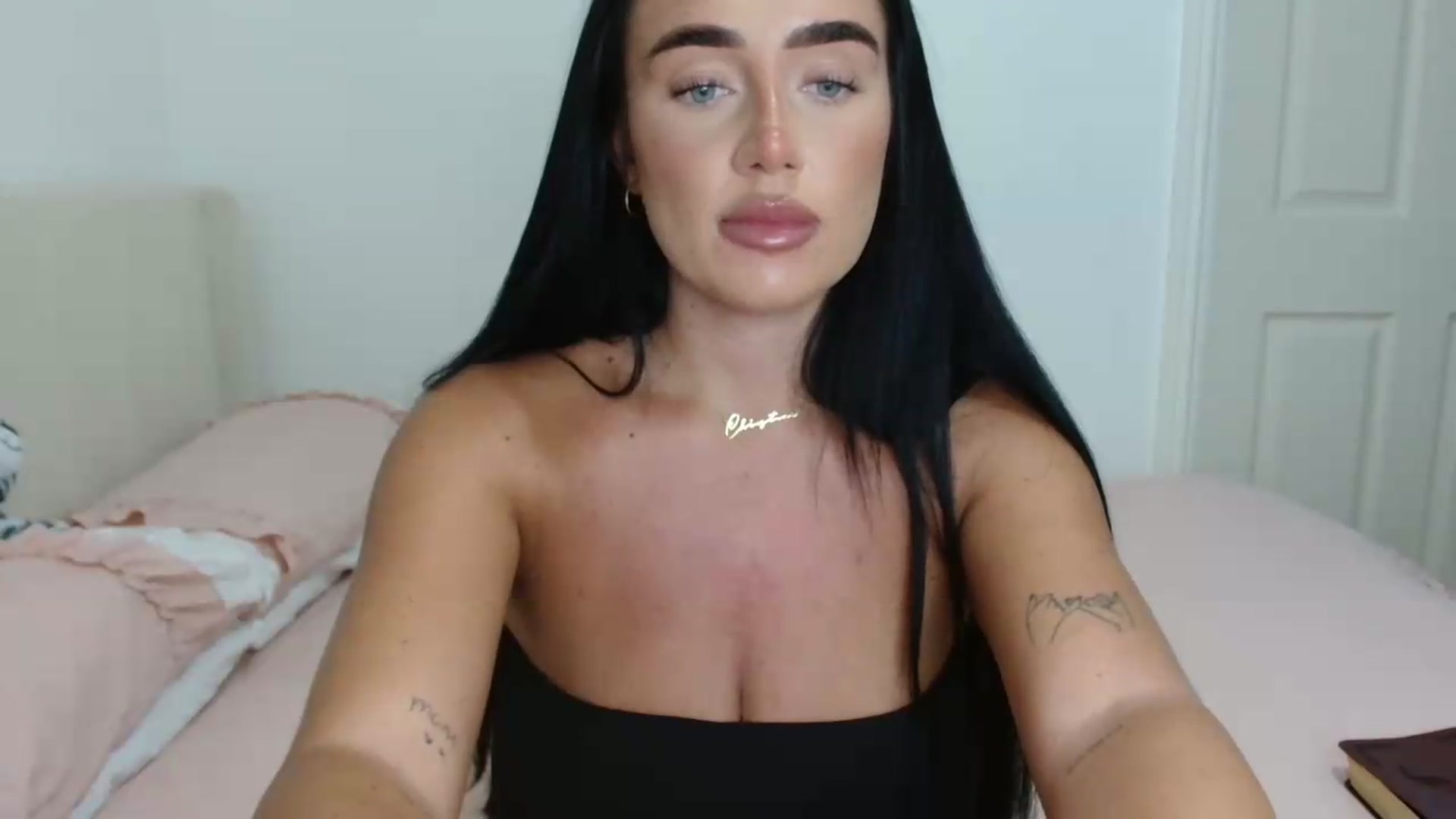 Gallery image thumbnail from ElleBloom's myfreecams stream on, 08/23/2026, 14:28 image 20 of 20