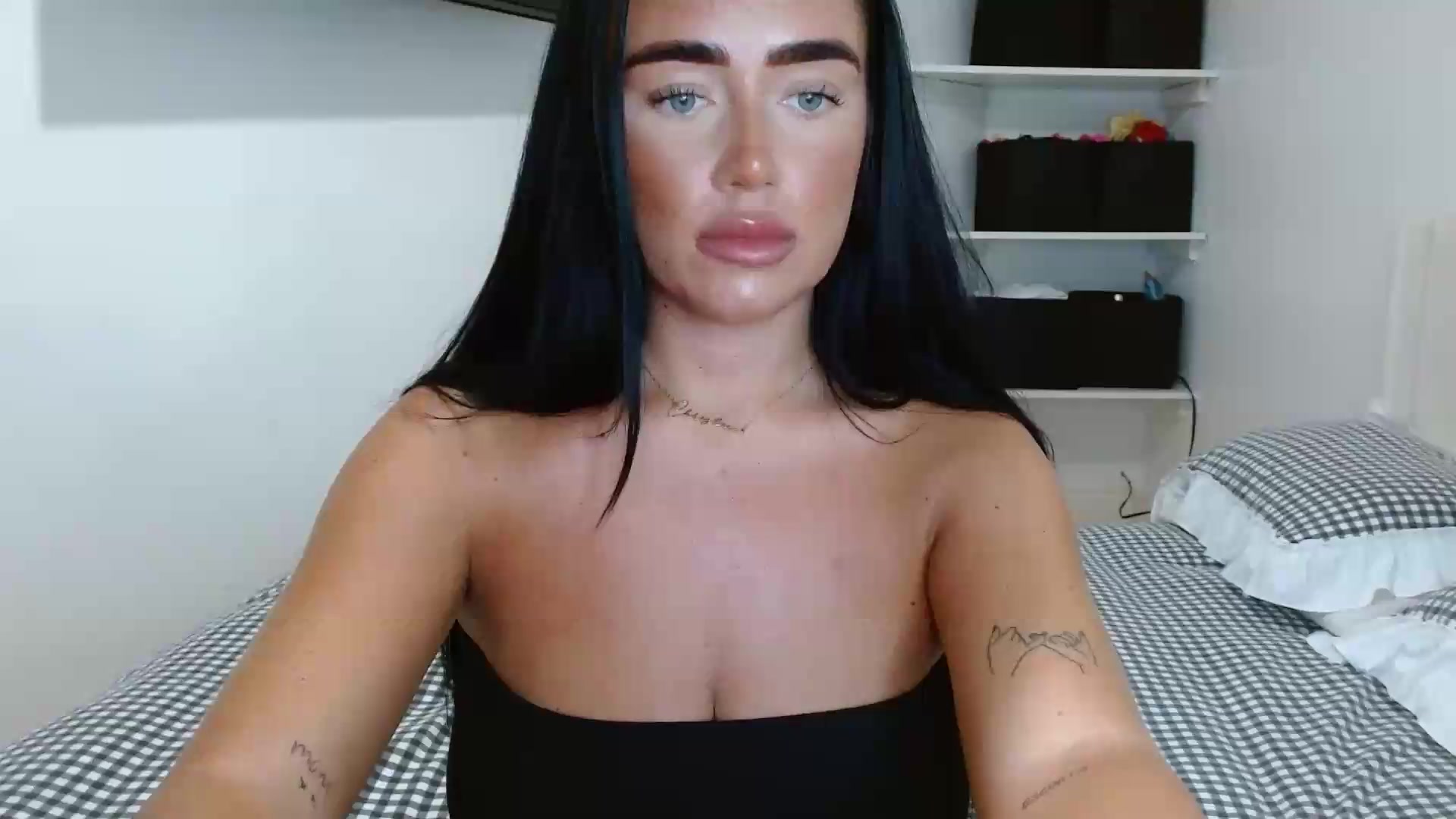 Gallery image thumbnail from ElleBloom's myfreecams stream on, 08/30/2026, 12:46 image 8 of 20